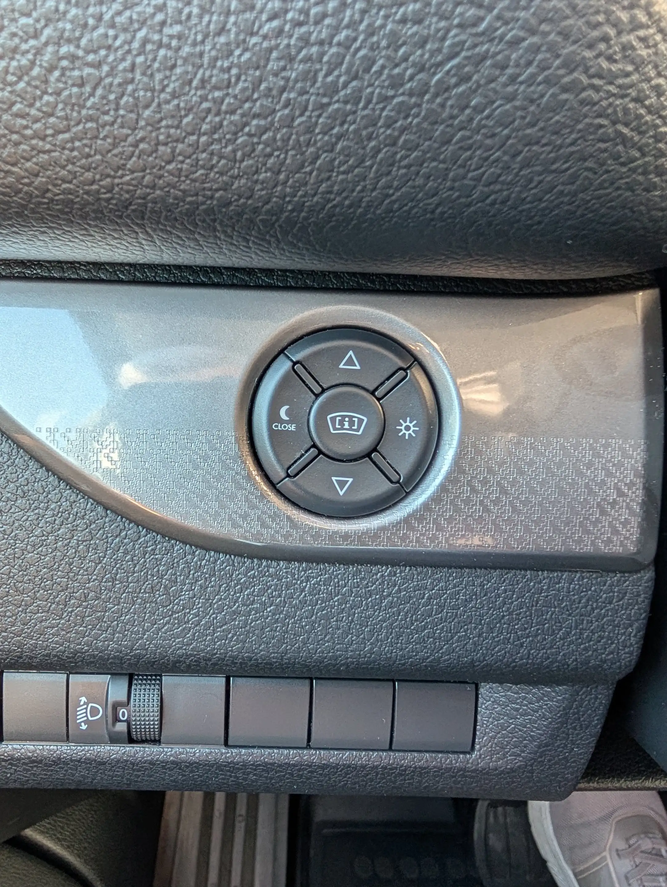 Citroen Spacetourer M BlueHDi 145 EAT8 Feel *SHZ*Xenon*Kamera* — photo 8