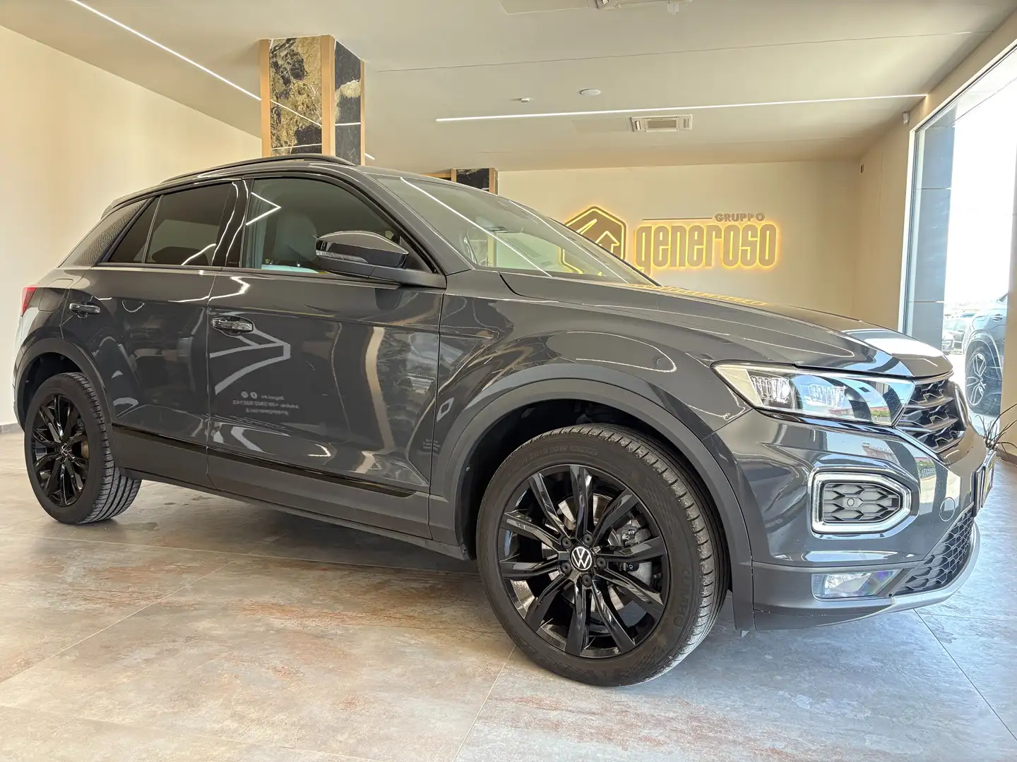 Volkswagen T-Roc T-Roc 2017 2.0 tdi Advanced 150cv dsg IVA Esposta Gris - 2