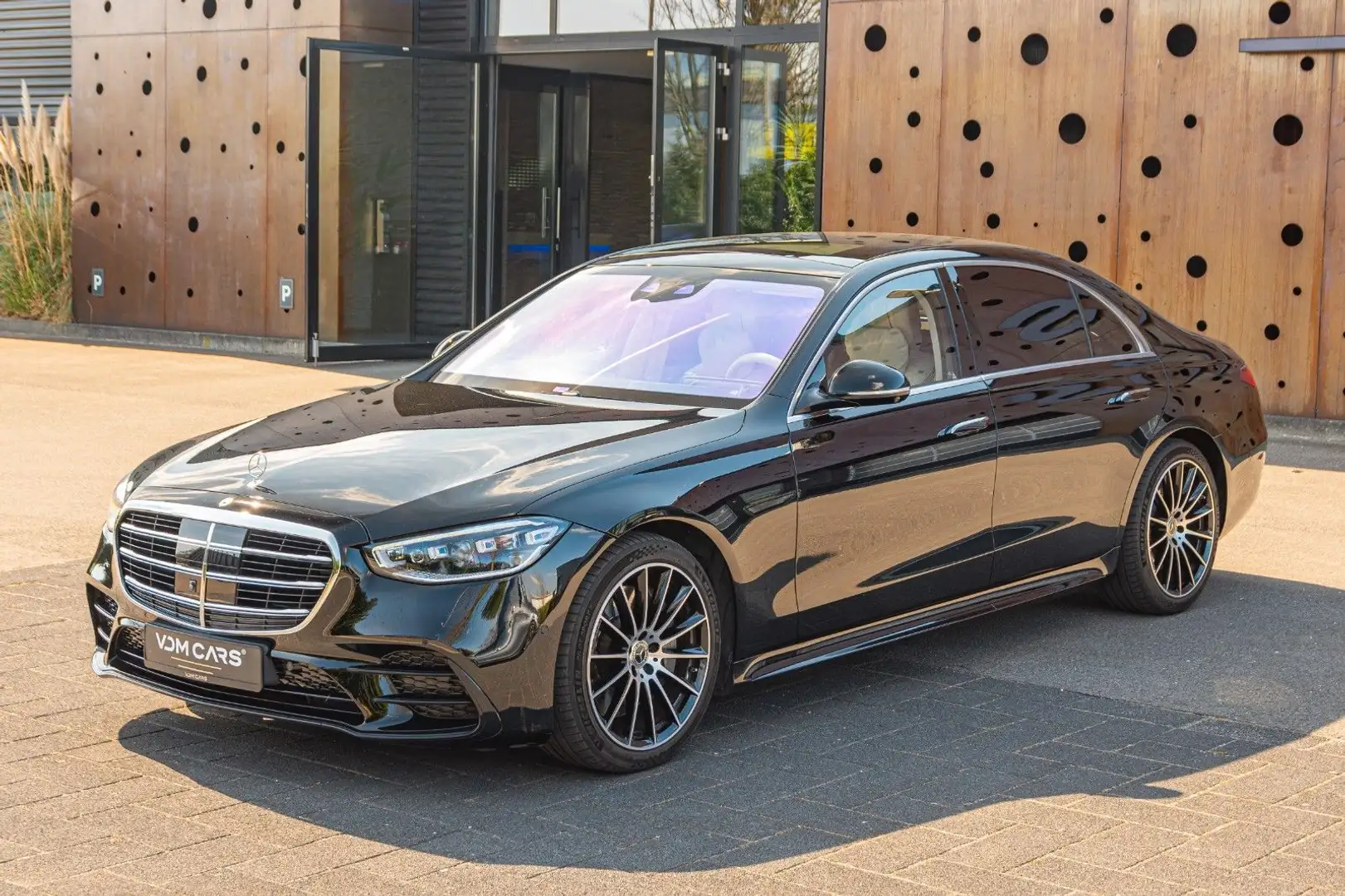 Mercedes-Benz S 500 Lim. 4Matic L. *EXKLUSIV*NIGHT*1ST CLASS* Schwarz - 2