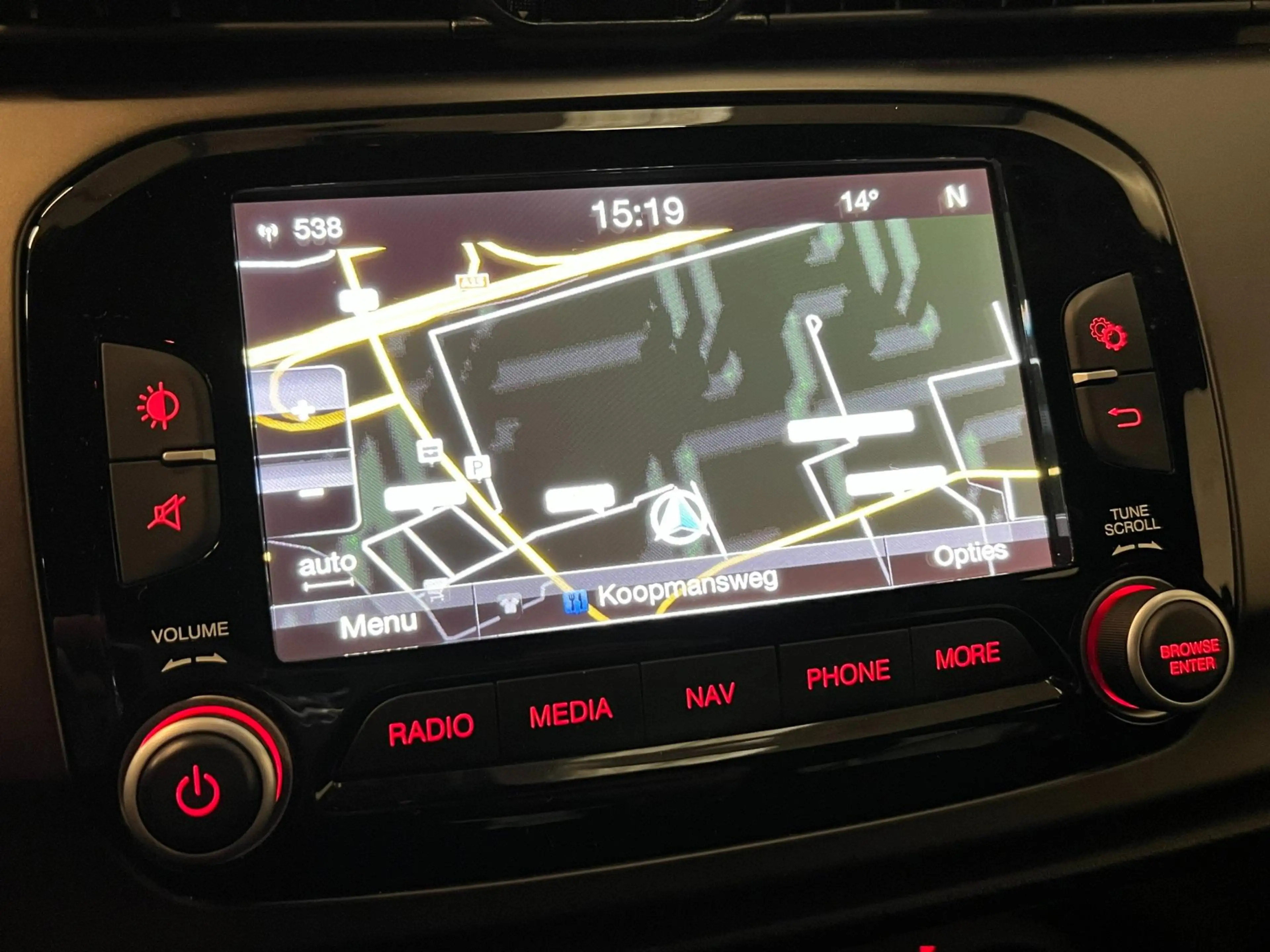 Alfa Romeo Giulietta 1.7 TBi Quadrifoglio Verde / Bose / Xenon — photo 13