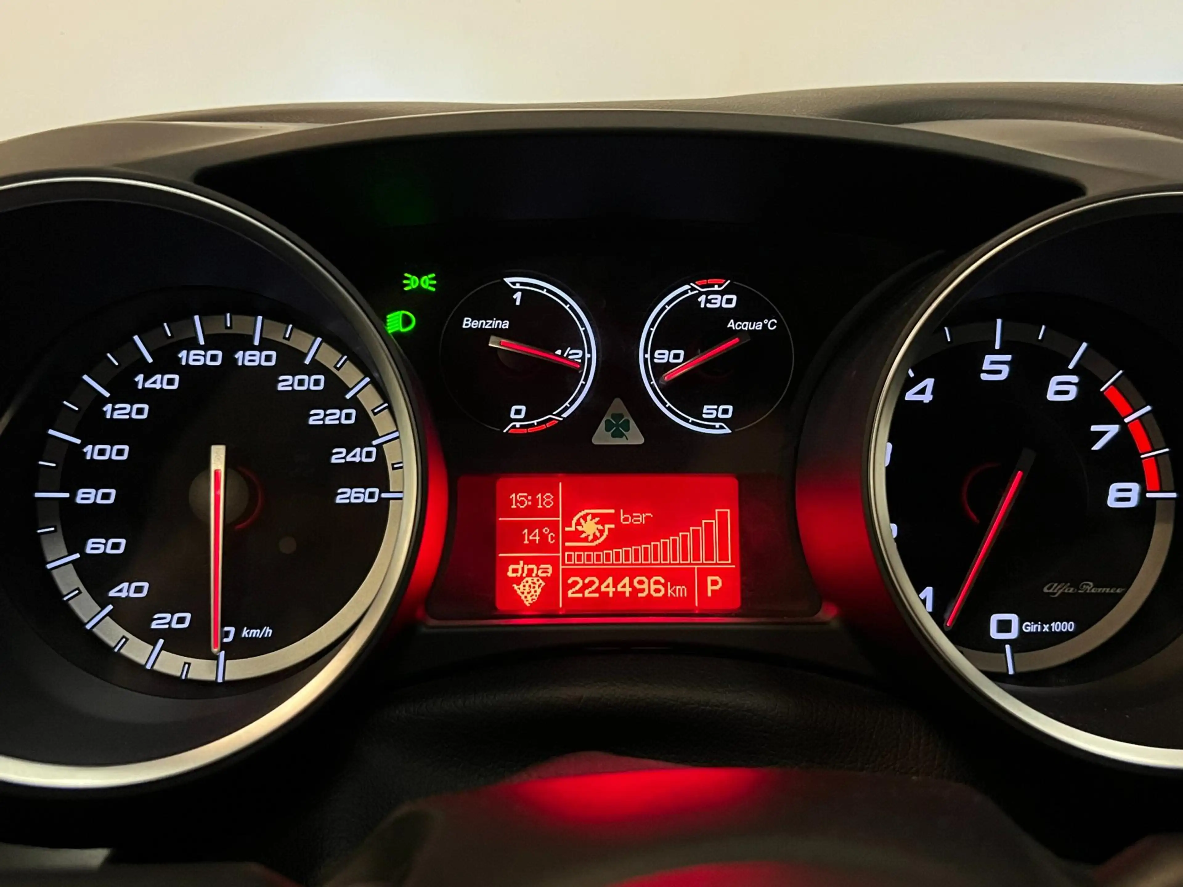 Alfa Romeo Giulietta 1.7 TBi Quadrifoglio Verde / Bose / Xenon — photo 12