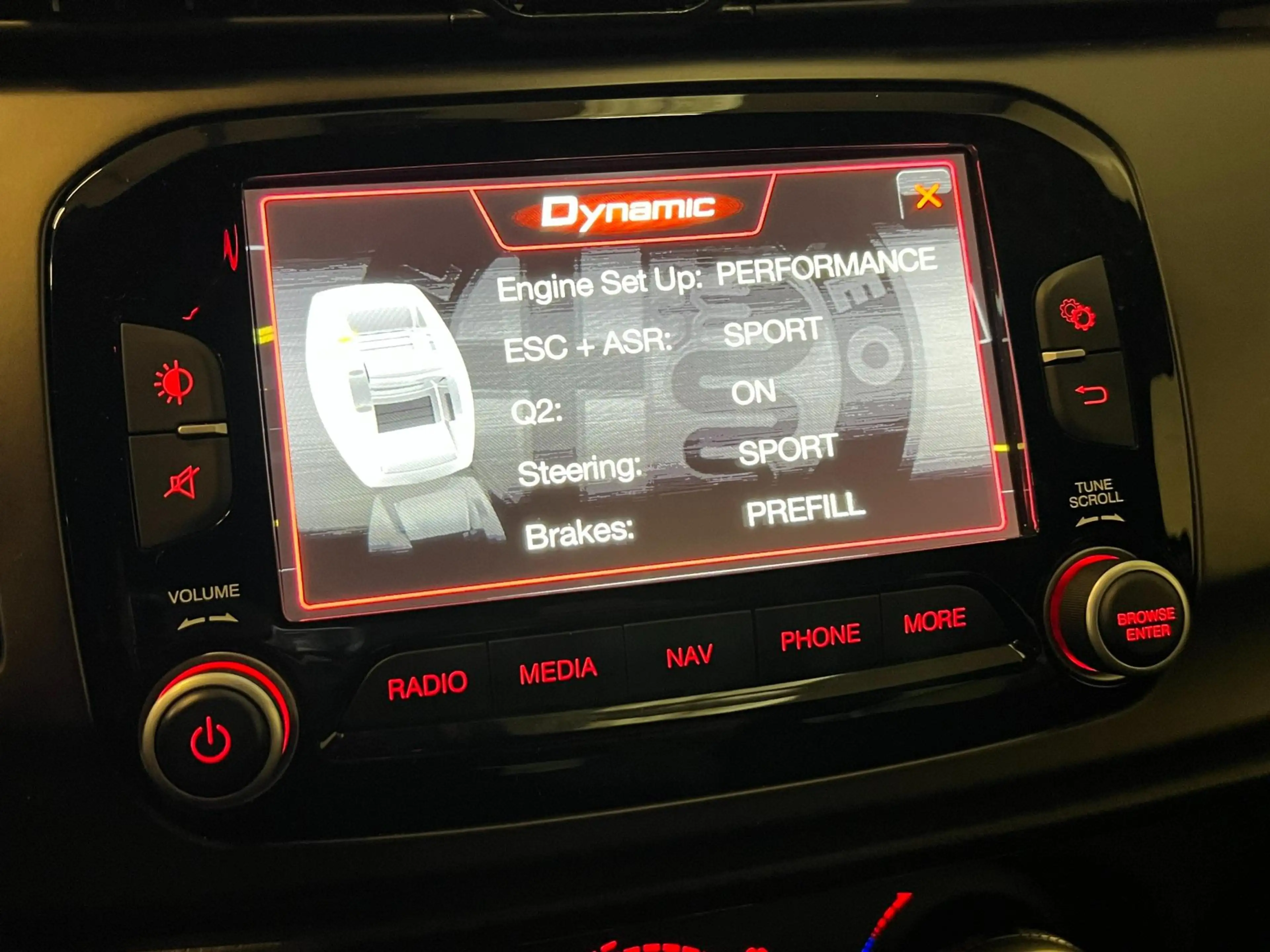 Alfa Romeo Giulietta 1.7 TBi Quadrifoglio Verde / Bose / Xenon — photo 14