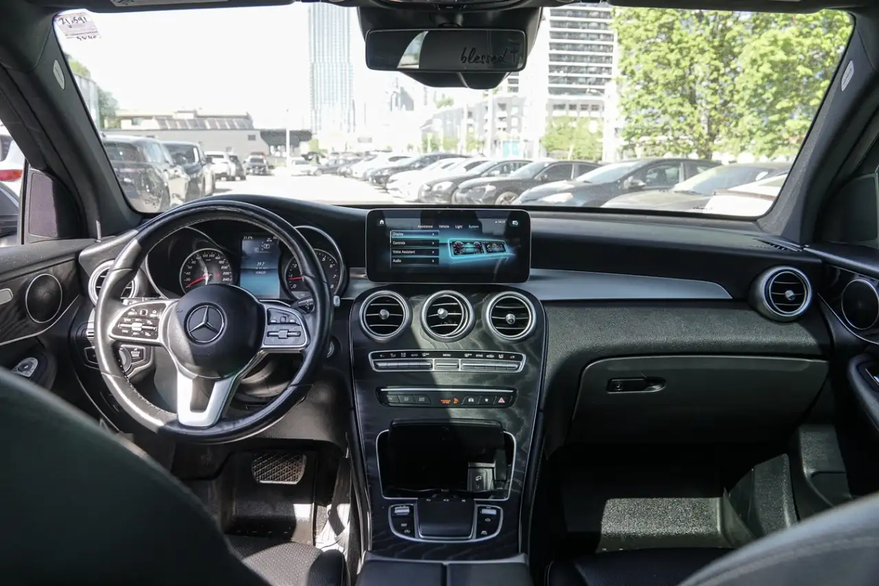 Mercedes-Benz GLC снимка Mercedes-Benz GLC