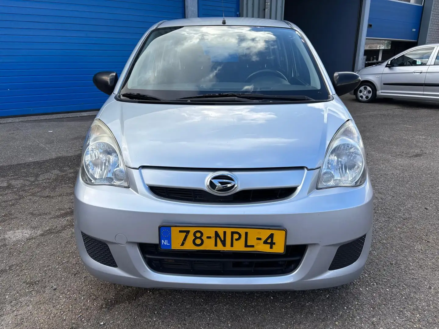 Daihatsu Cuore 1.0 Comfort Plus Gri - 2