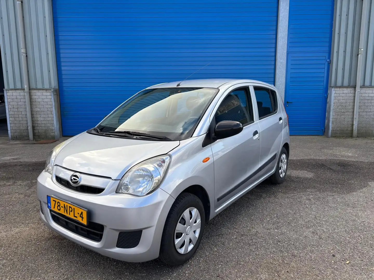 Daihatsu Cuore 1.0 Comfort Plus Gri - 1