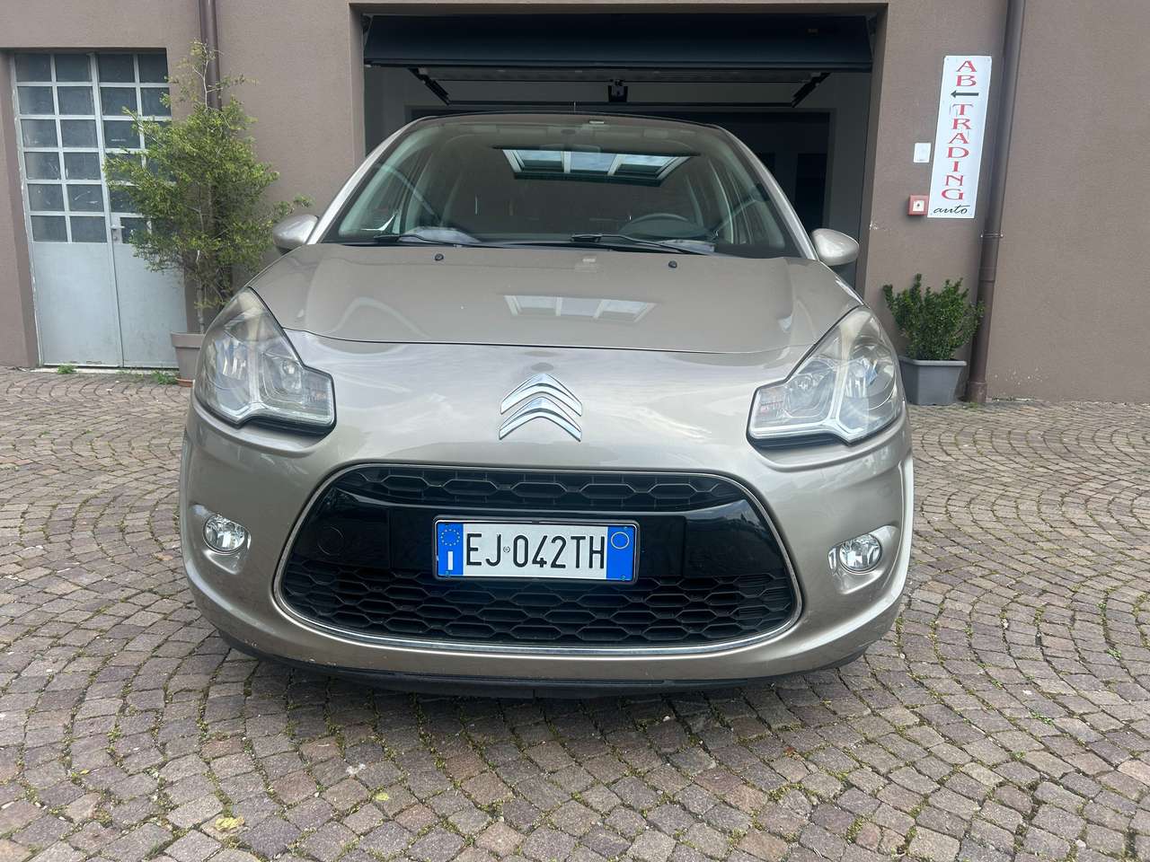 Citroen C3 C3 II 2011 1.4 hdi Exclusive (exclusive style) E5