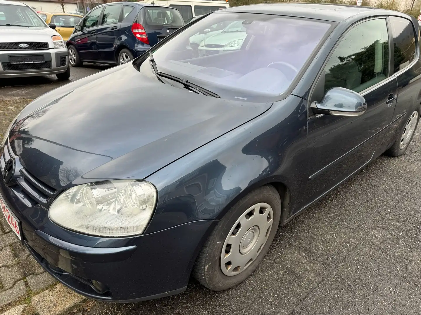 Volkswagen Golf 2.0 FSI Sportline - 2