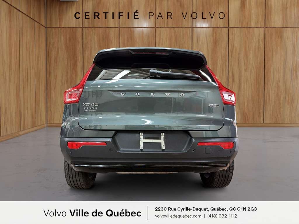 2026 Volvo XC40 — photo 4