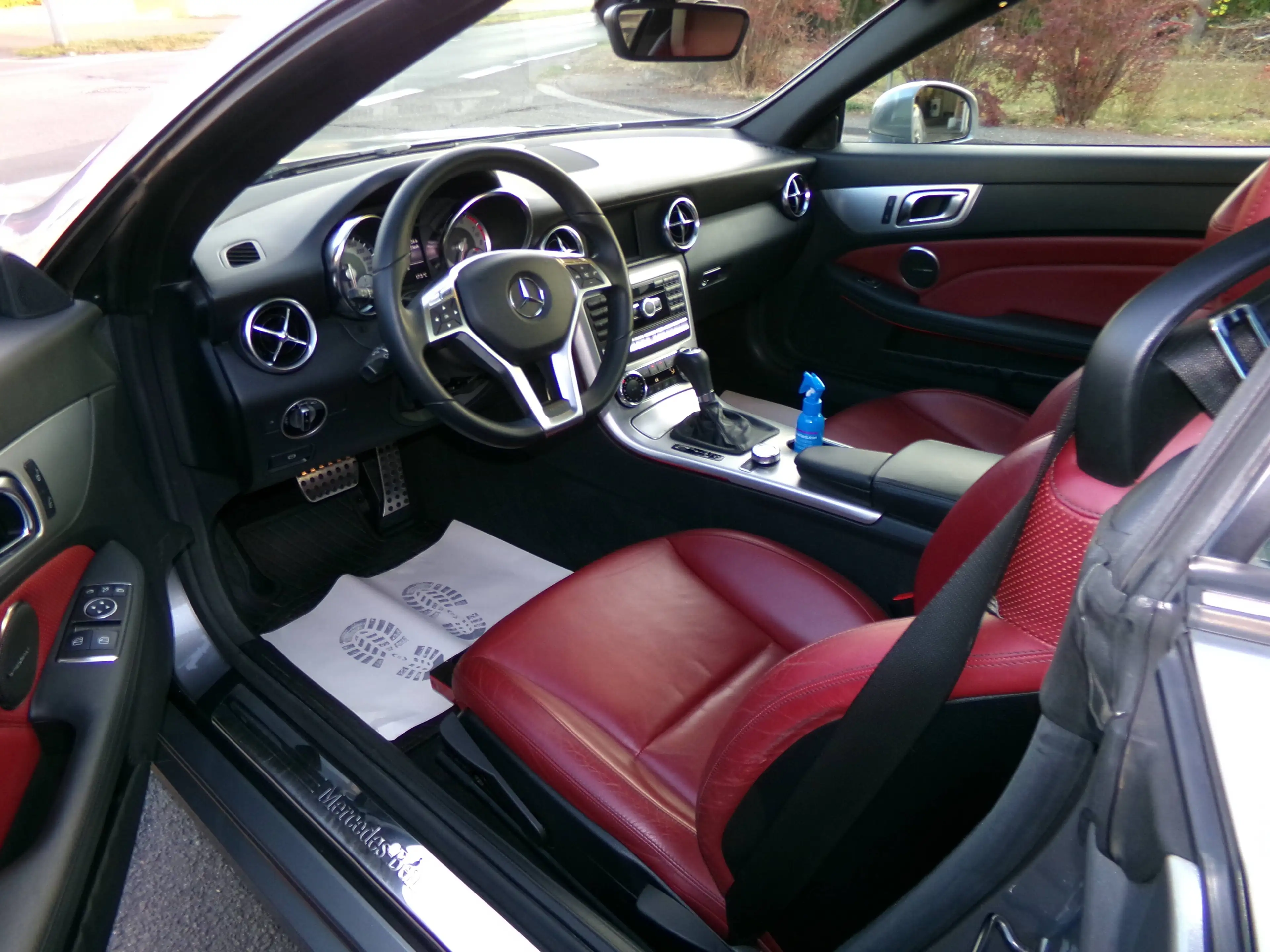 Mercedes-Benz SLK 250 SLK 250 Blue Efficiency, HU/AU & KD Neu, super schöner Zustand, Unfall frei — photo 9