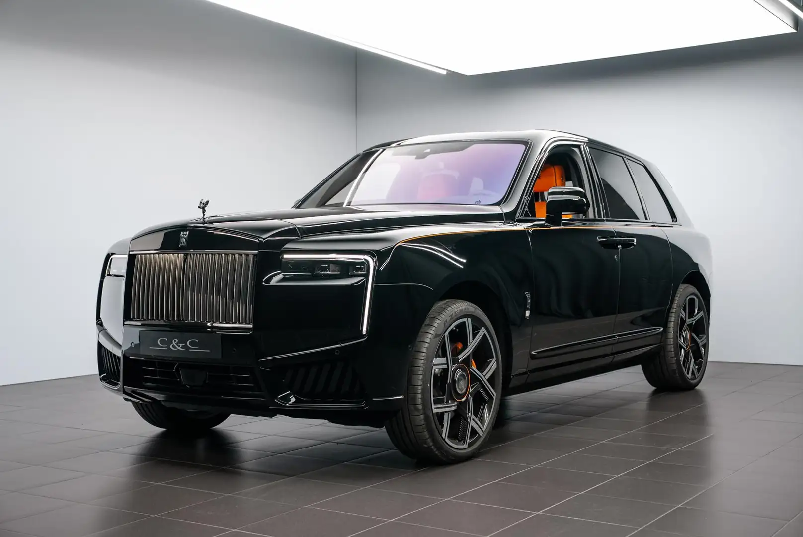 Rolls-Royce Cullinan Black Badge Negro - 1
