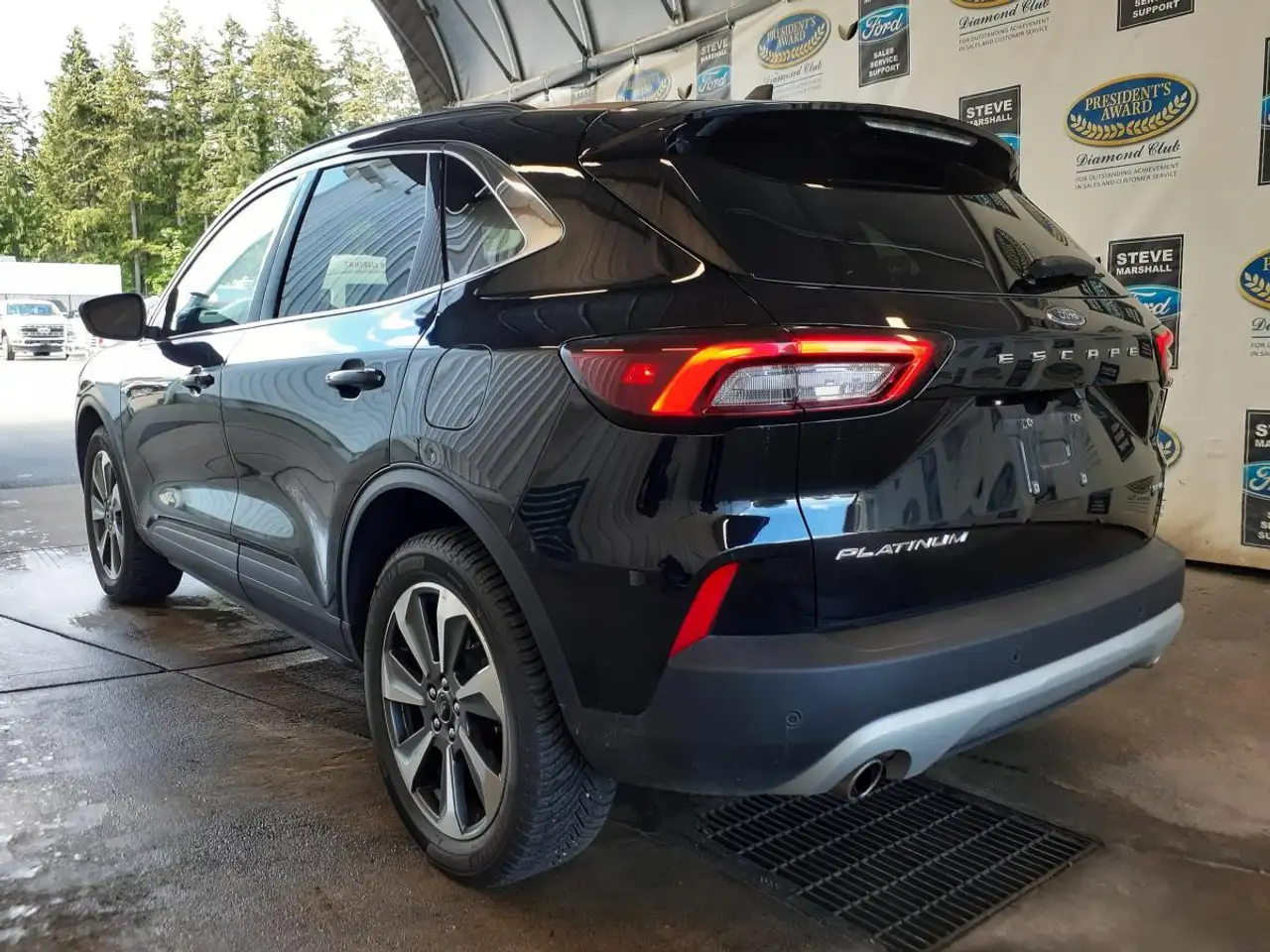 Ford Escape снимка Ford Escape
