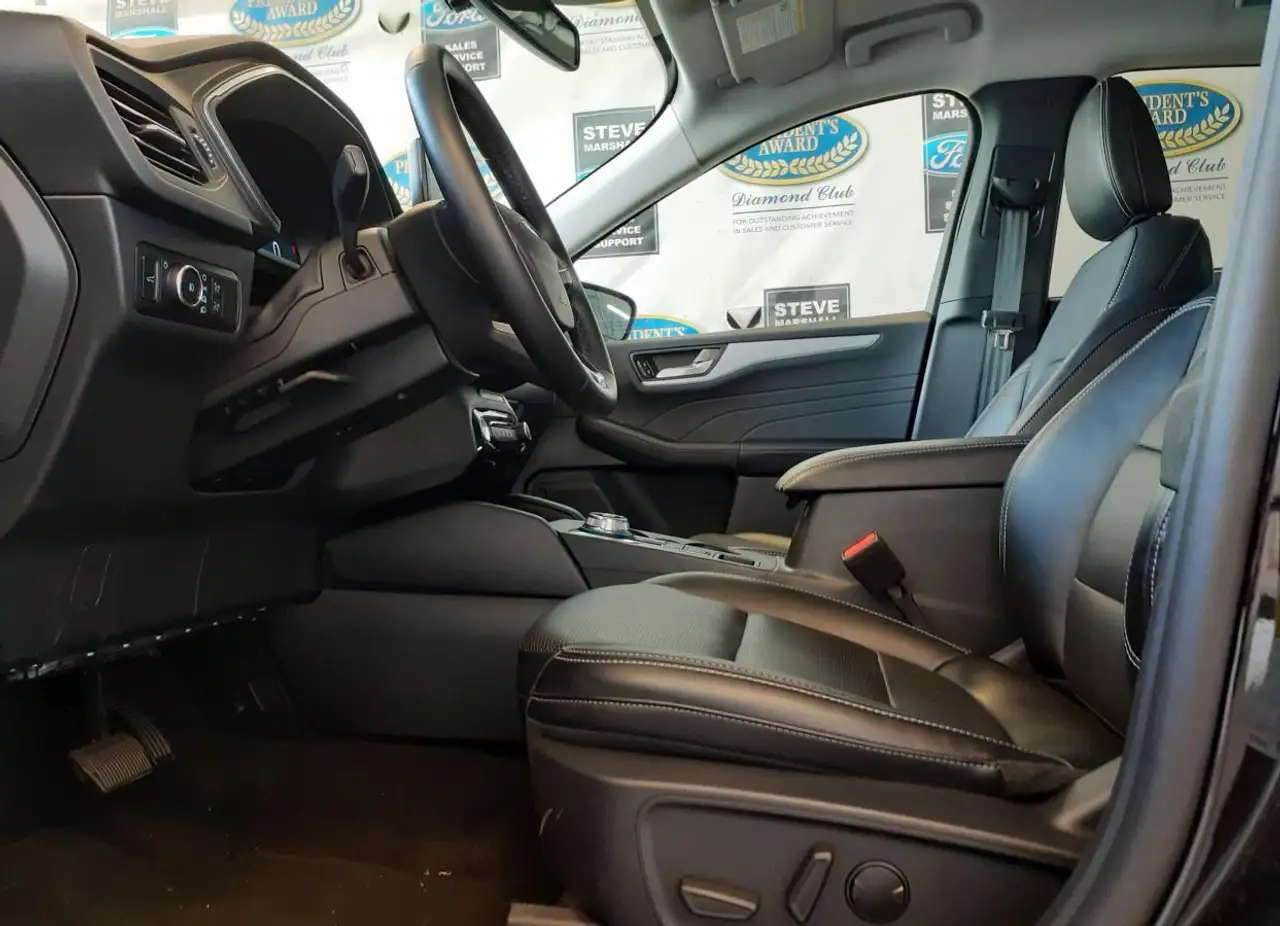 Ford Escape снимка Ford Escape