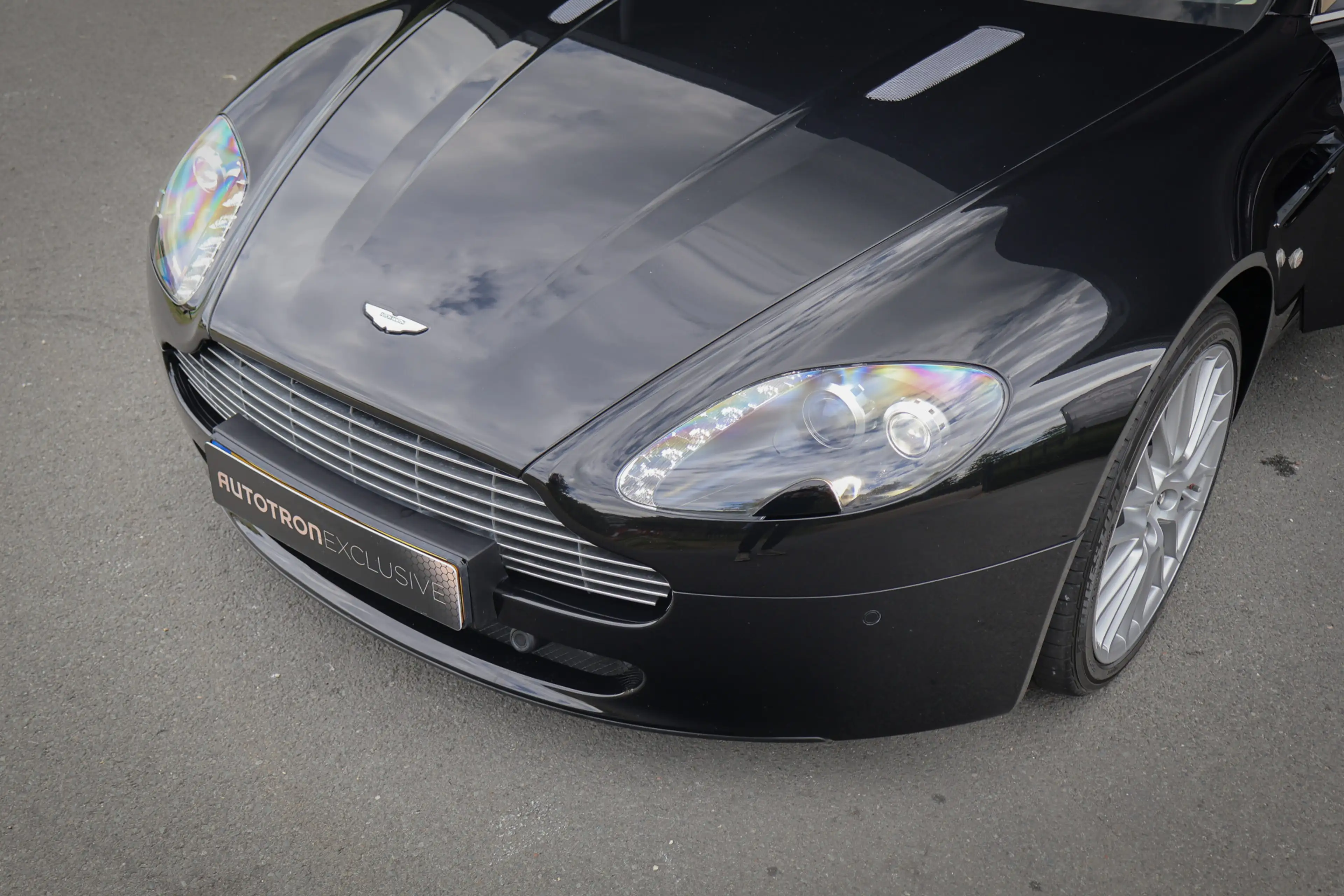 Aston Martin Vantage V8 Roadster 4.7 V8 Sportshift — photo 21