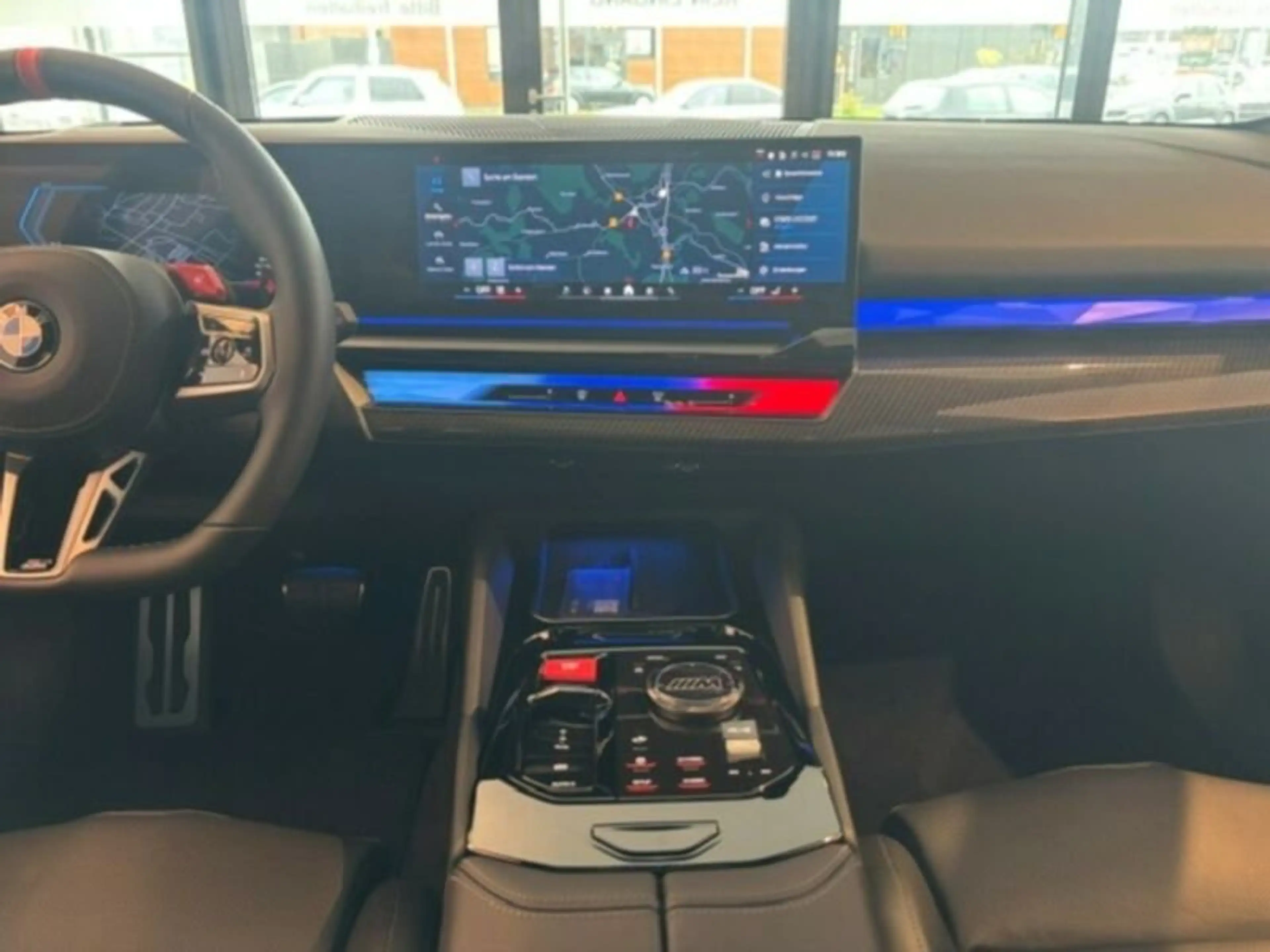 BMW M5 Touring — photo 14