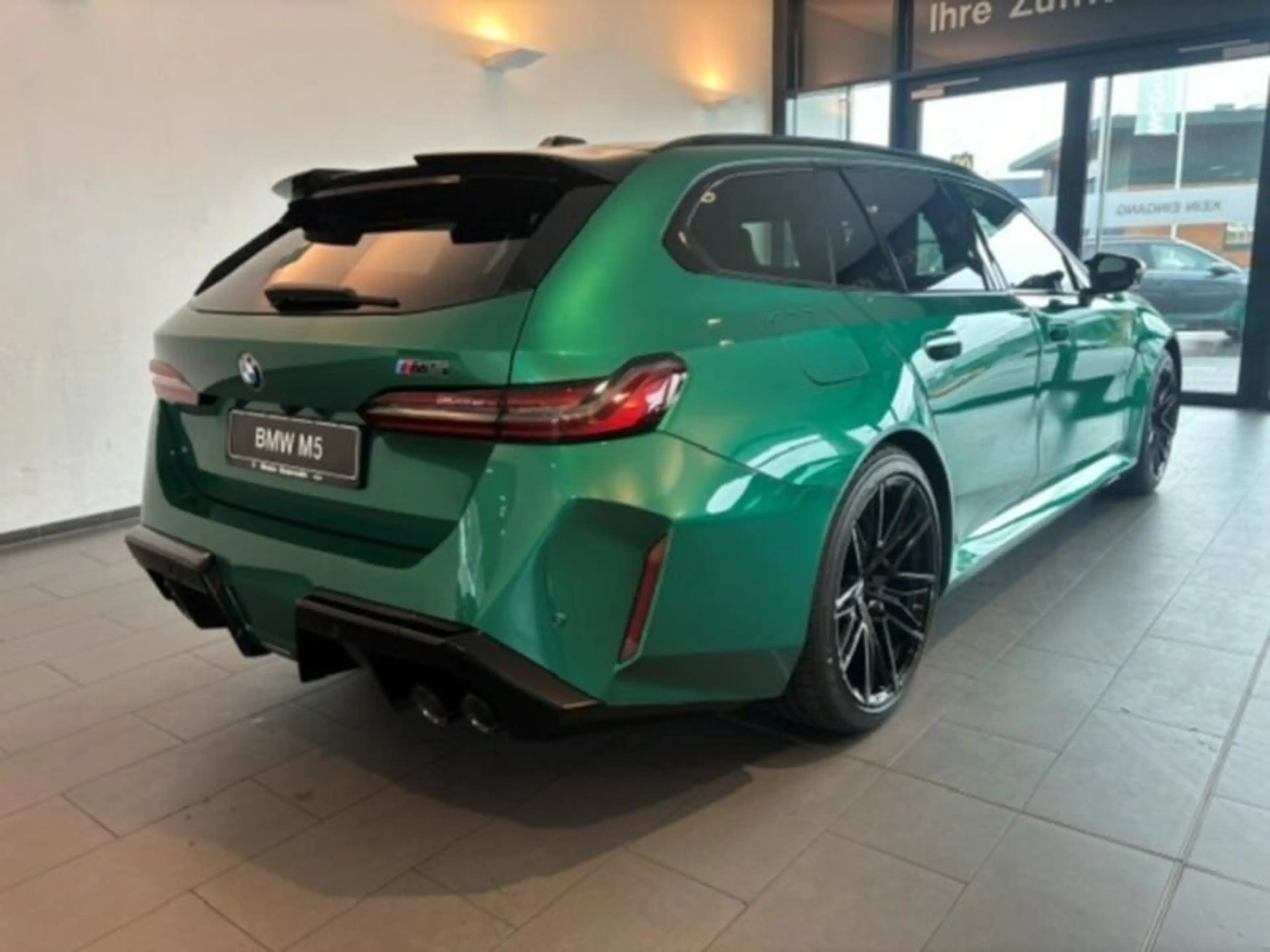 BMW M5 Touring — photo 6