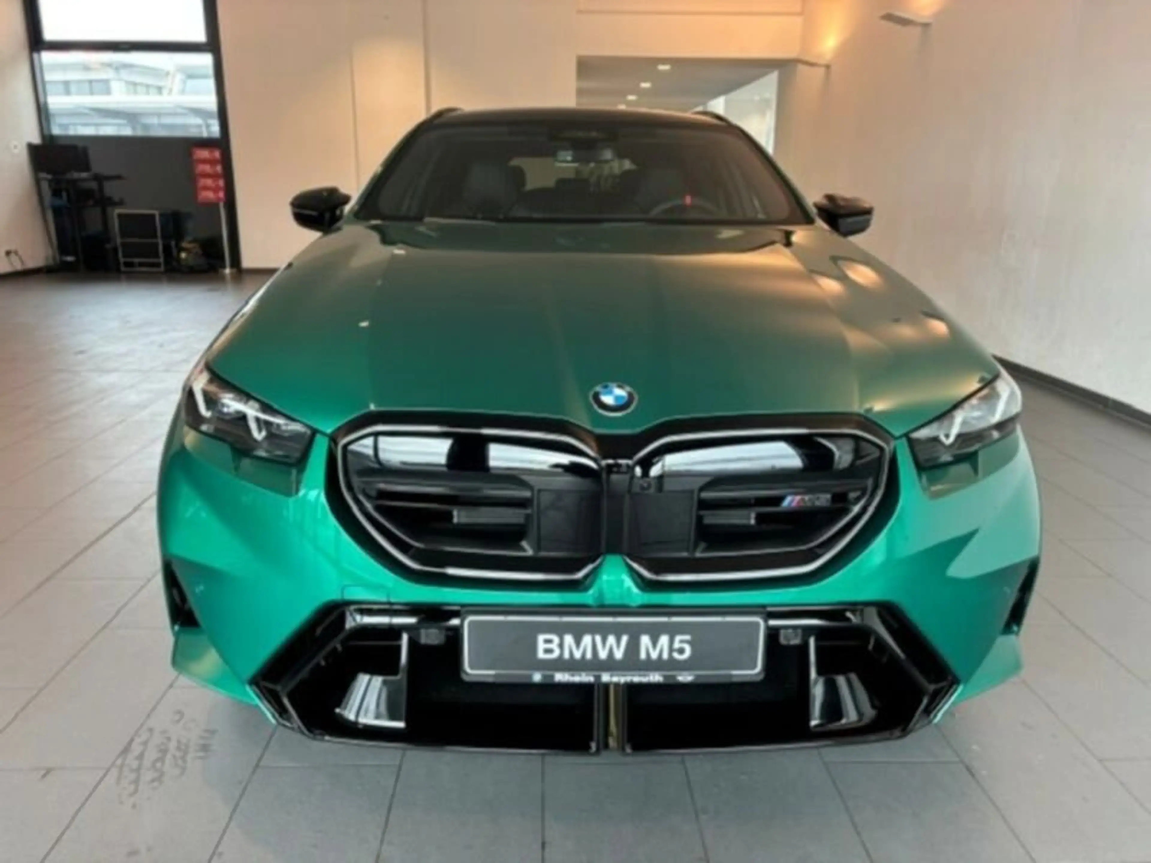 BMW M5 Touring — photo 3