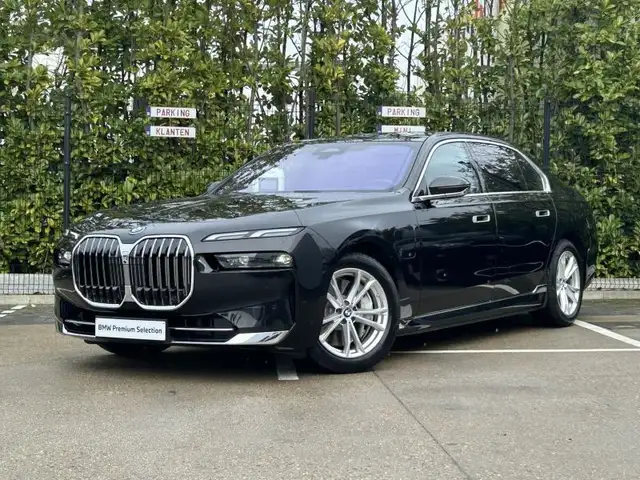 BMW 750 Berline