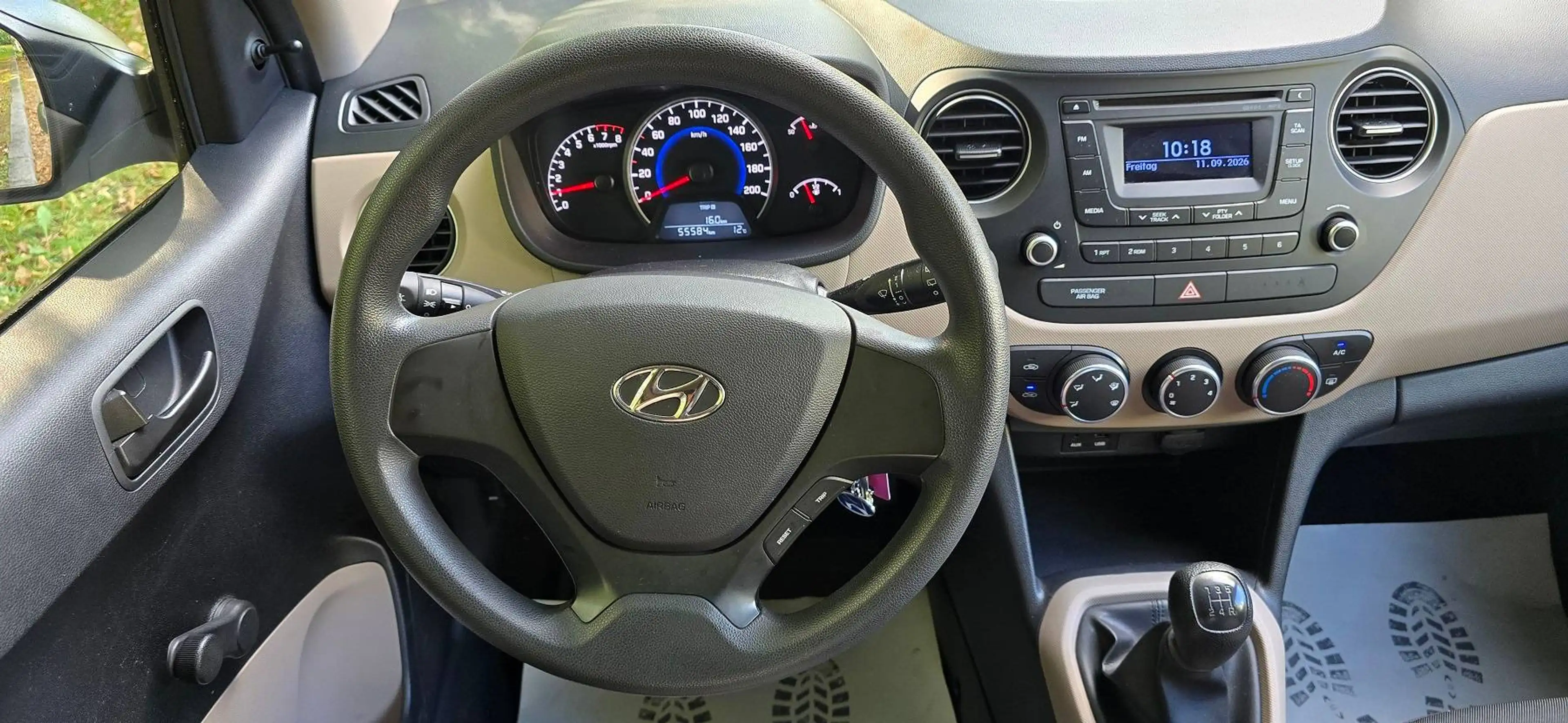 Hyundai i10 i10 1.0*Klima*TÜV-NEU* — photo 14