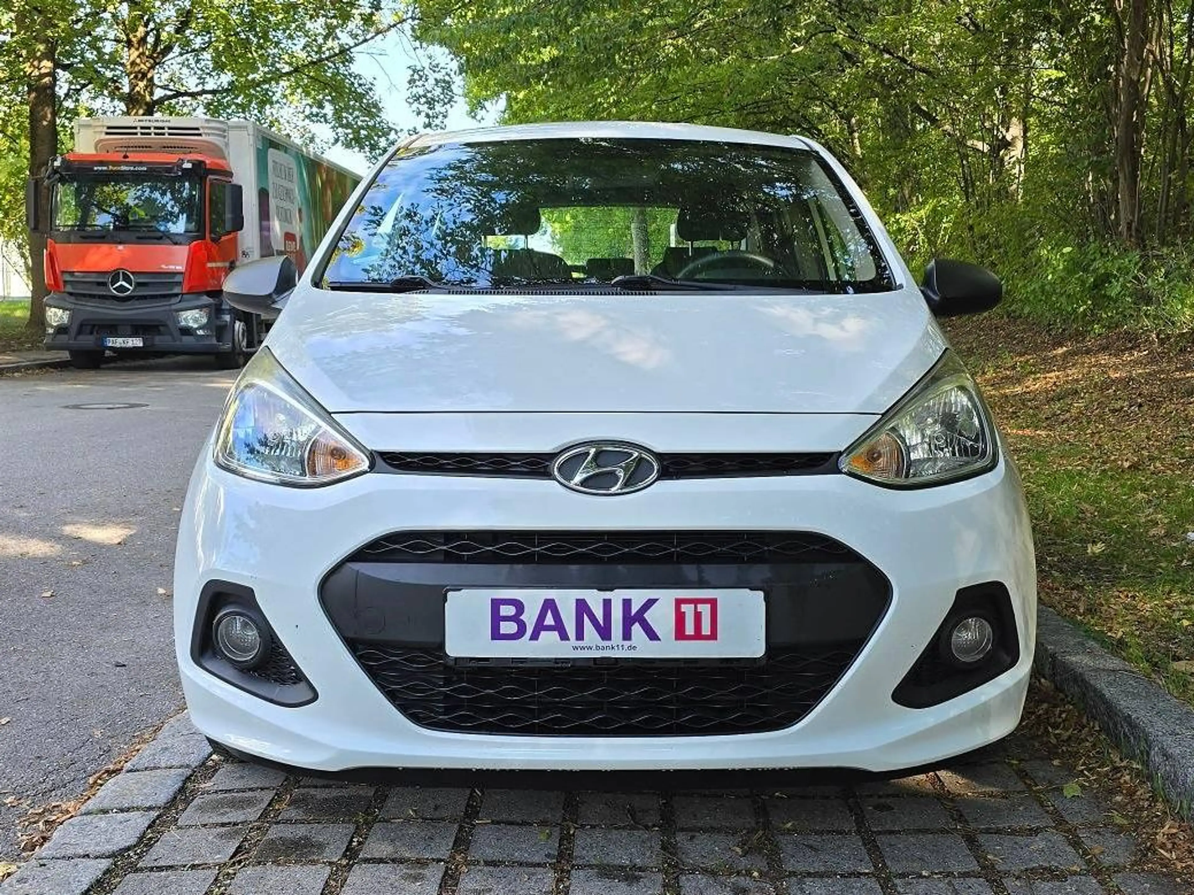 Hyundai i10 i10 1.0*Klima*TÜV-NEU* — photo 2