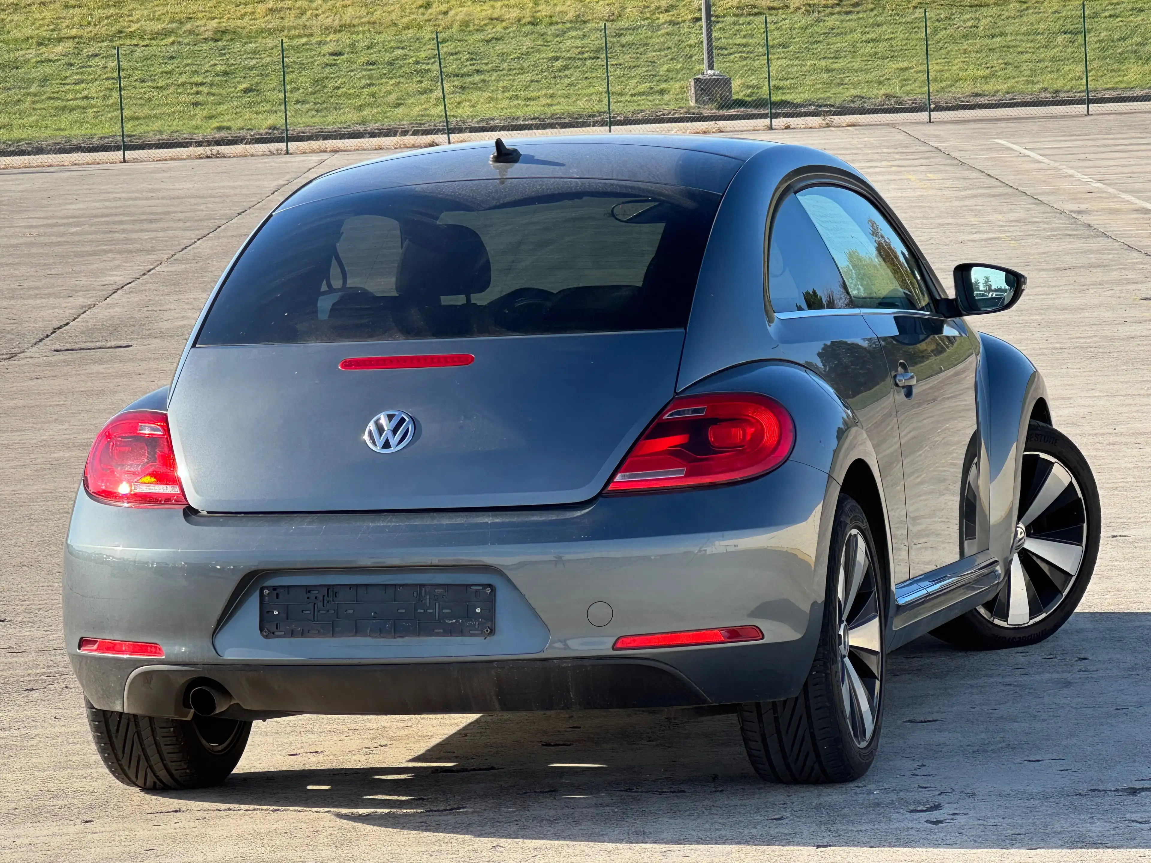 Volkswagen Beetle 1.2 TSI / EDITION / EURO6B / FACELIFT / FULLOPTIONS — photo 3
