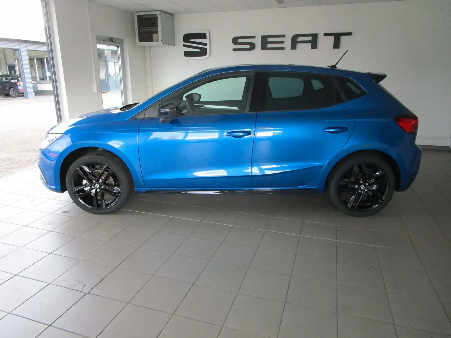 SEAT Ibiza Ibiza FR Black Edition 1.0 DSG *Paket XL*Kamera* - 2