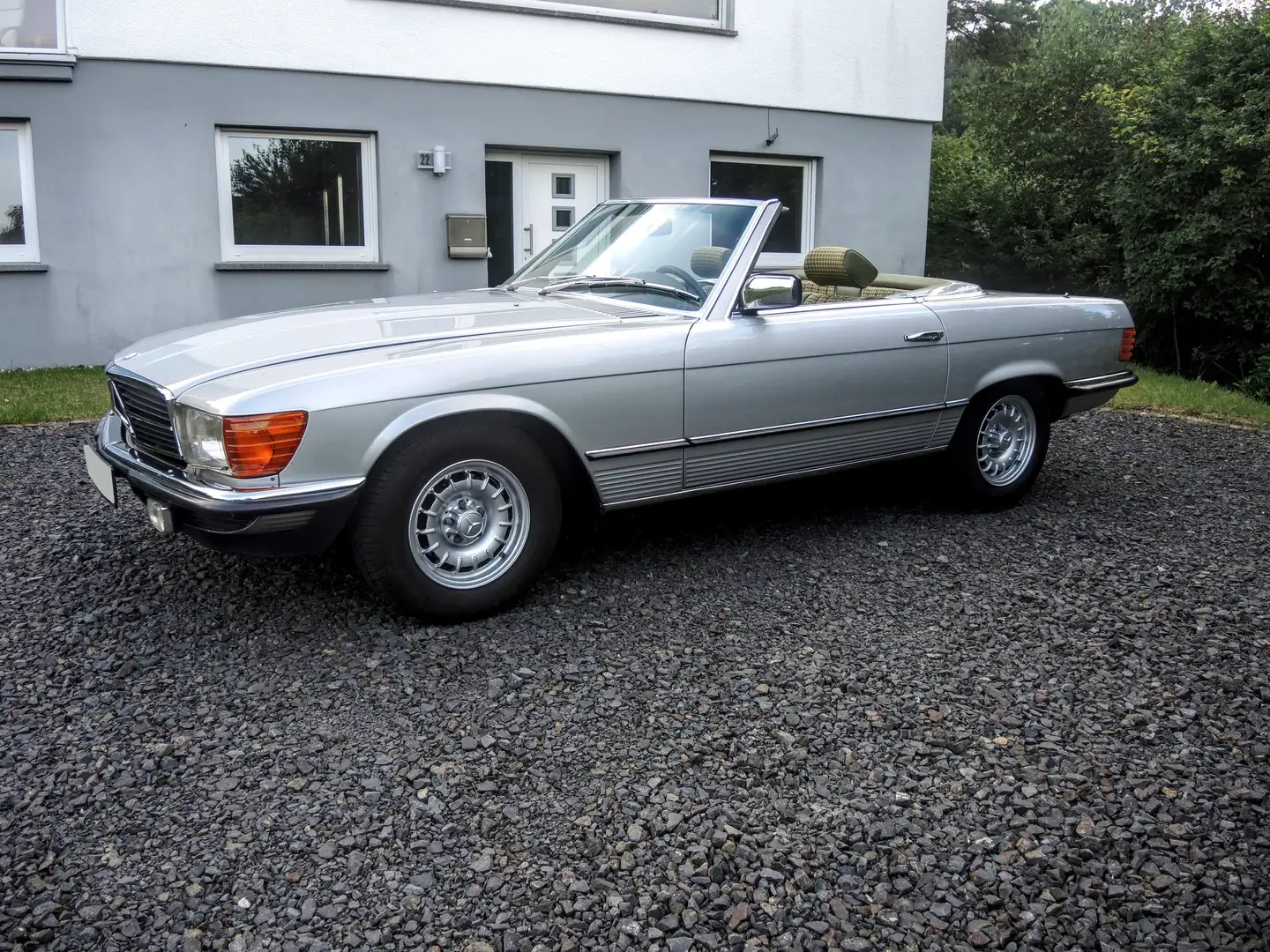 Mercedes-Benz 380 SL Classic Data : Zustand 1- Stříbrná - 1