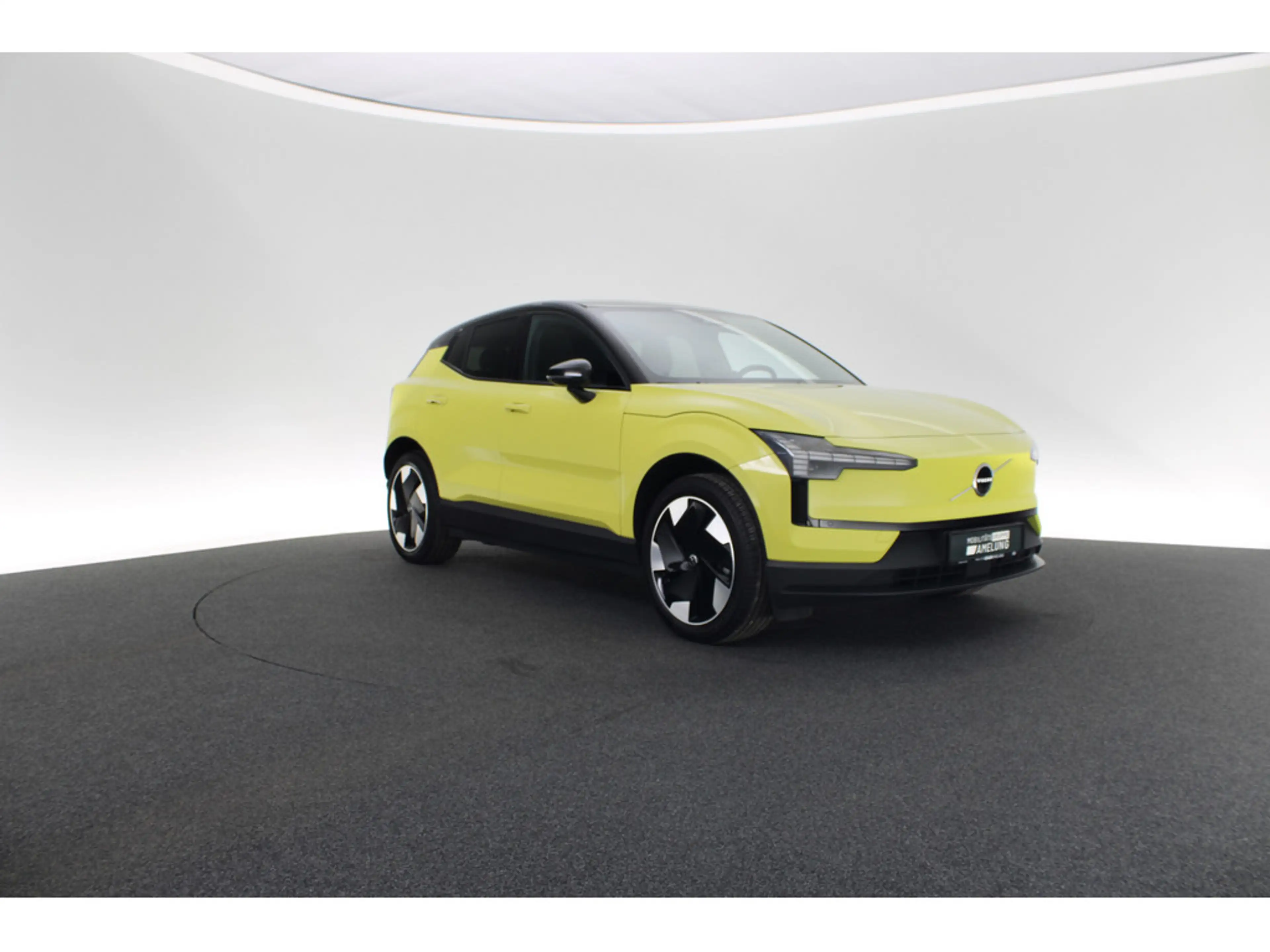 Volvo EX30 Extended Range RWD Plus aus 1.Hand LED — photo 10