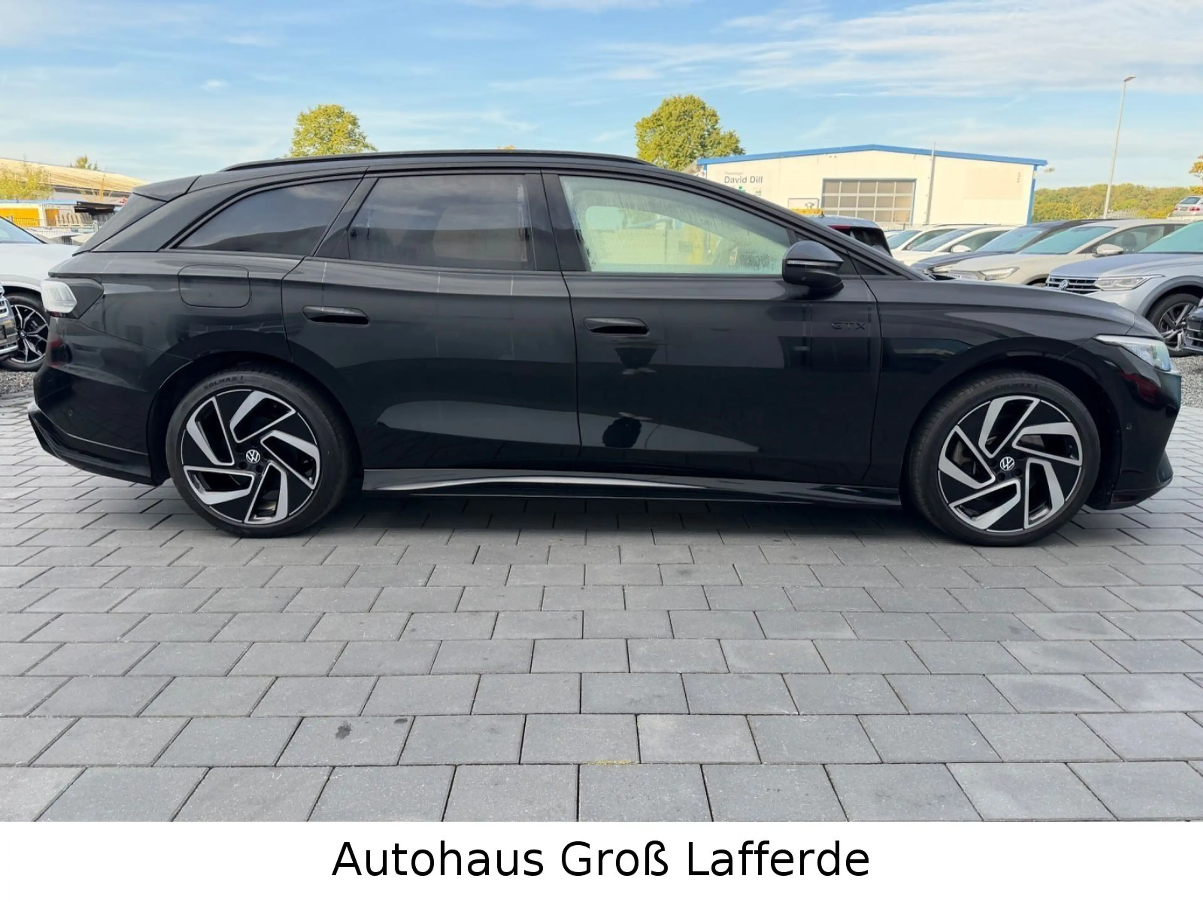 Volkswagen ID.7 Tourer GTX 250 kW 4M AHK H&K 360GRAD MEMORY — photo 4