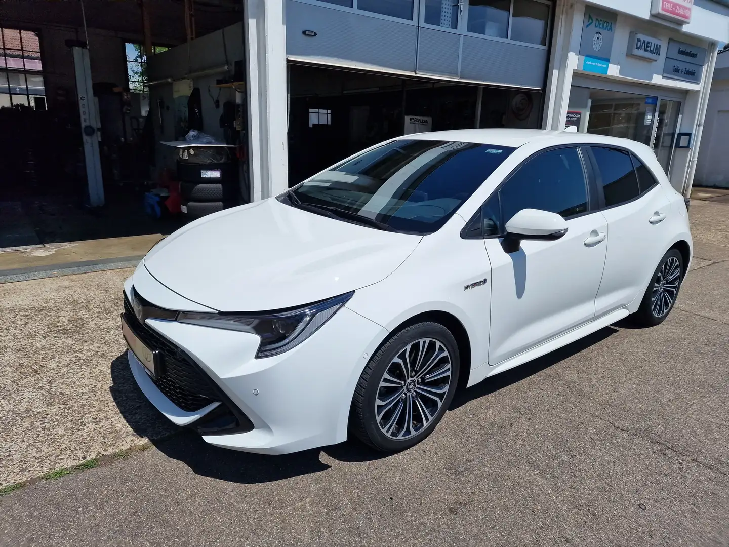 Toyota Corolla Hybrid Club, Technik P.,Allwetter Wit - 1