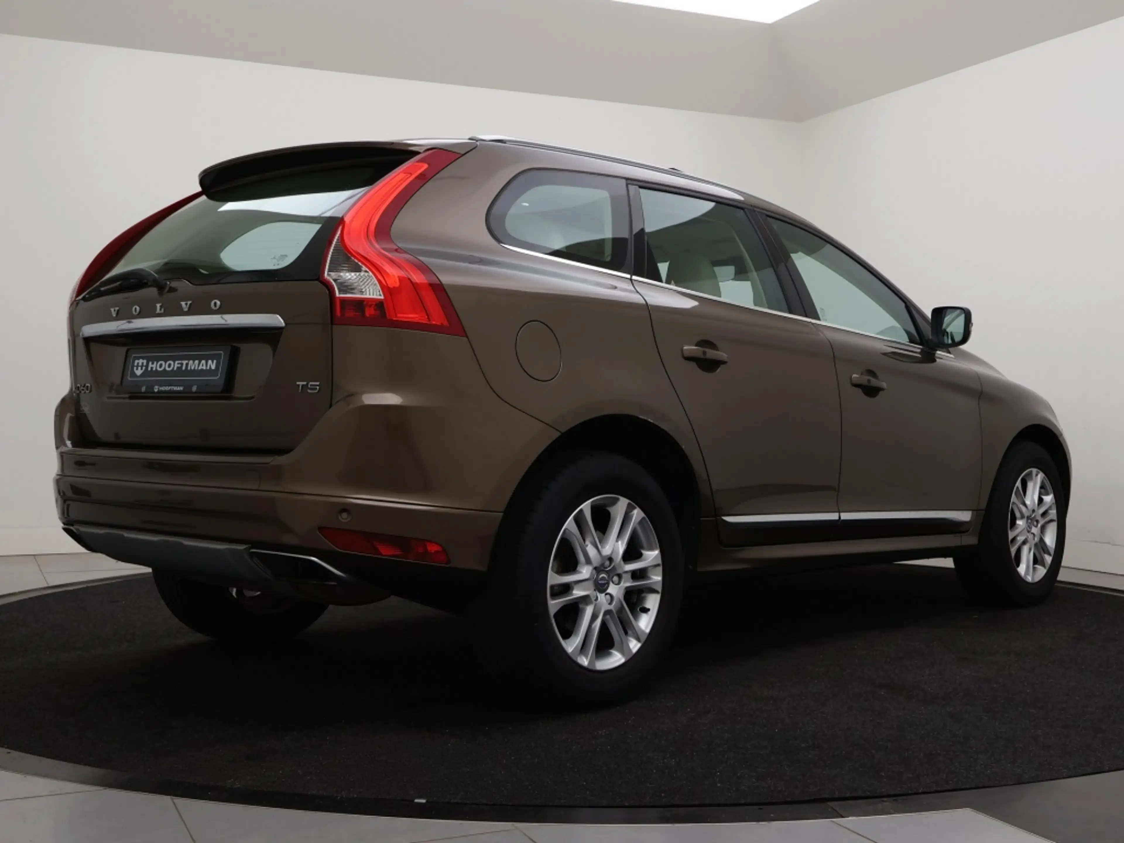 Volvo XC60 T5 AUT(8) SUMMUM SCHUIFDAK ACC BLIS LEDER XENON 18 — photo 3