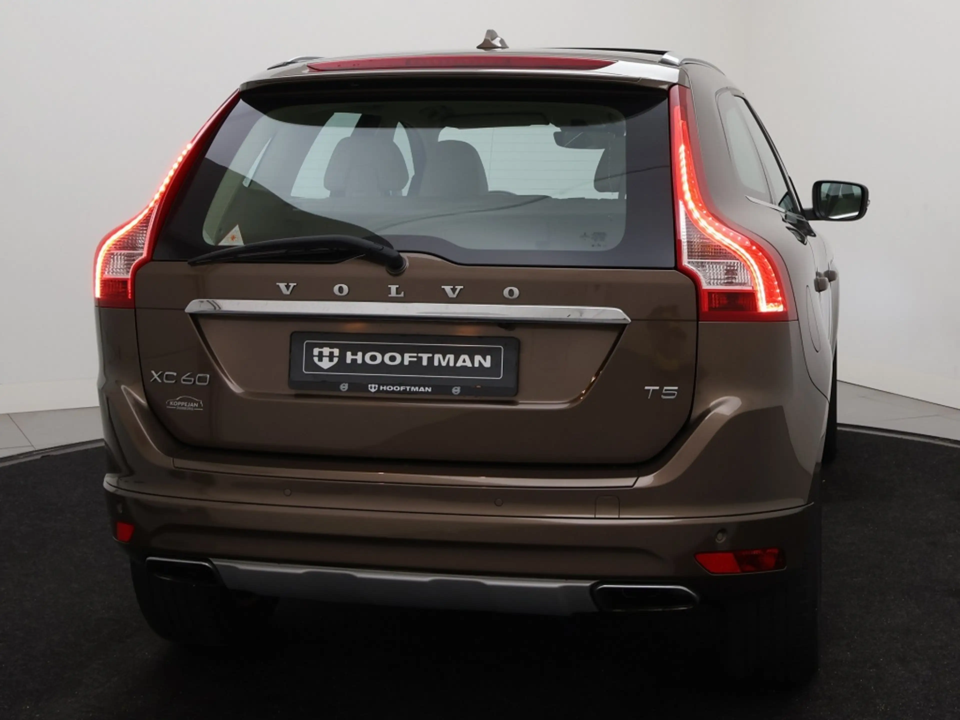 Volvo XC60 T5 AUT(8) SUMMUM SCHUIFDAK ACC BLIS LEDER XENON 18 — photo 5