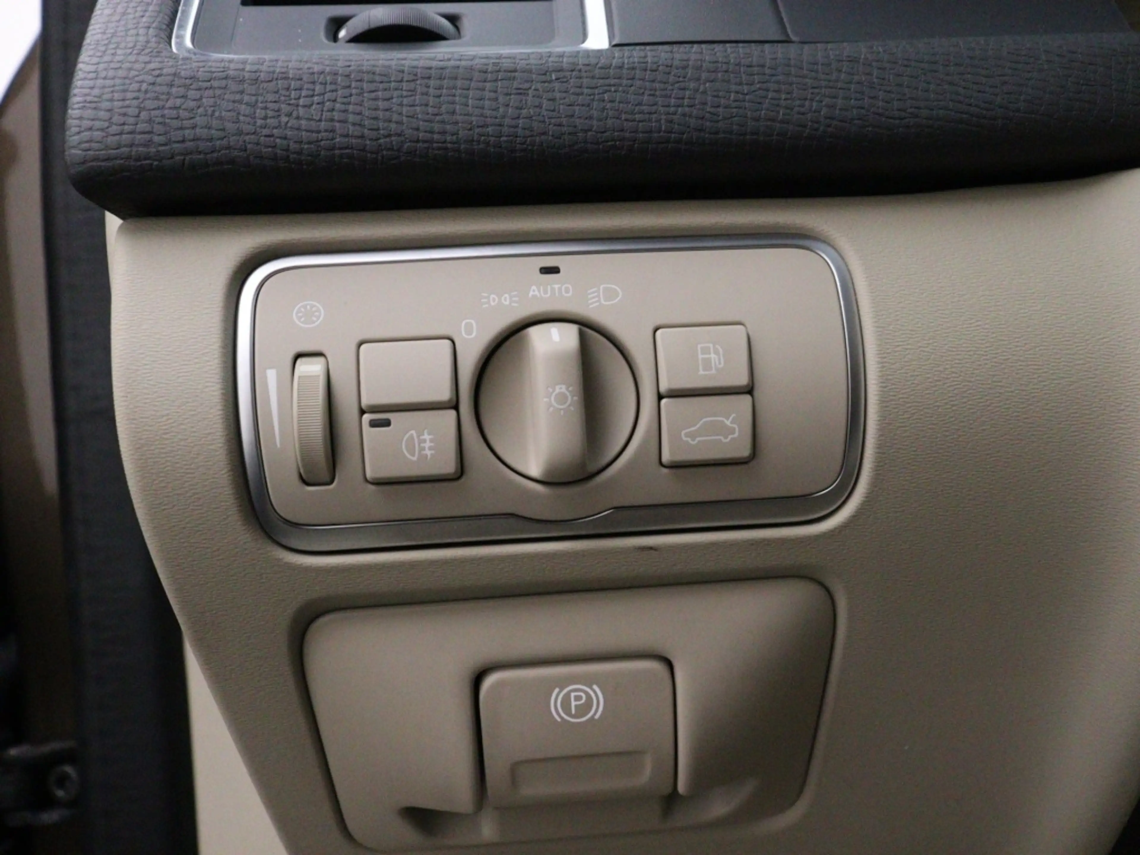 Volvo XC60 T5 AUT(8) SUMMUM SCHUIFDAK ACC BLIS LEDER XENON 18 — photo 14