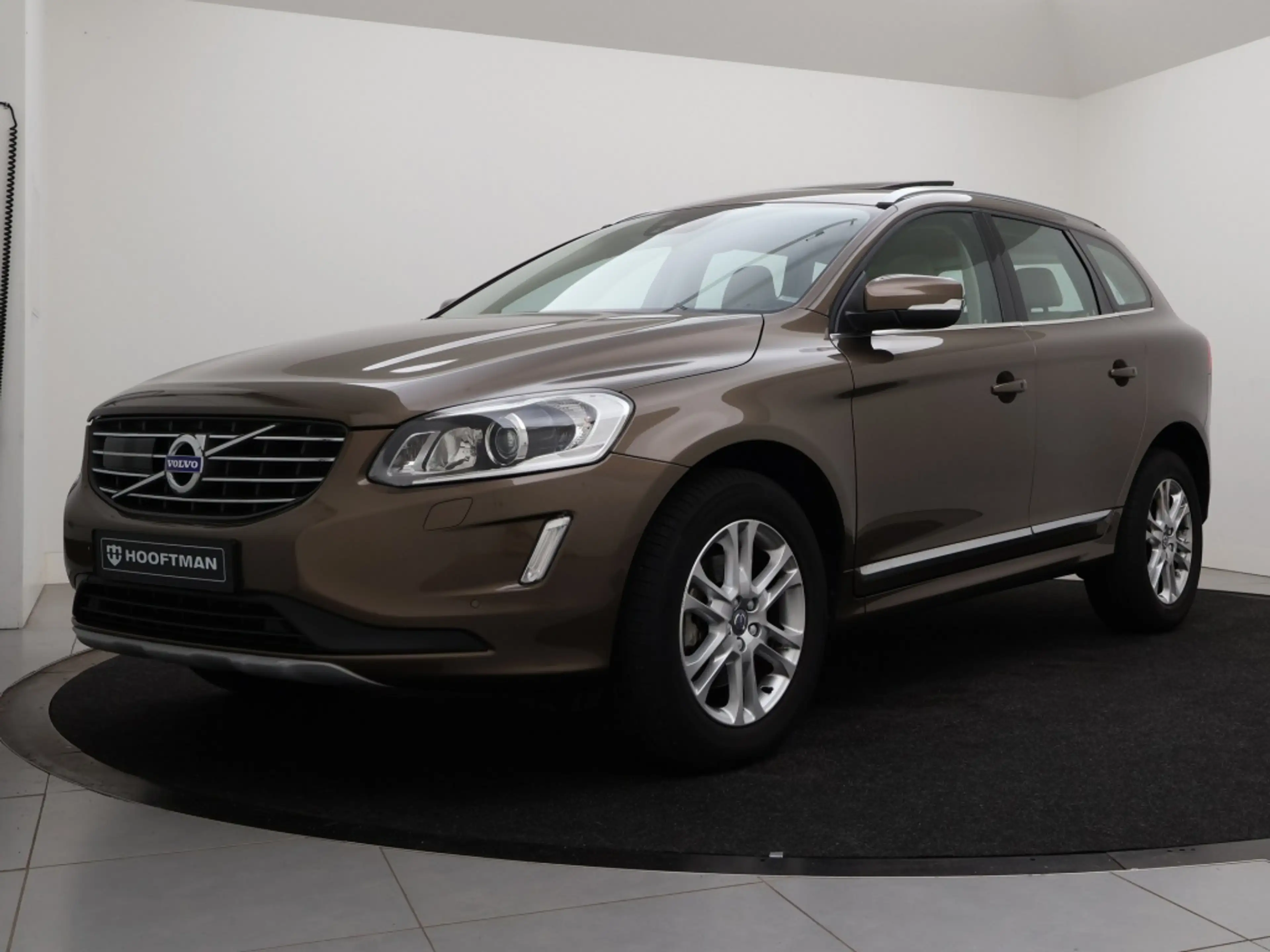 Volvo XC60 T5 AUT(8) SUMMUM SCHUIFDAK ACC BLIS LEDER XENON 18 — photo 2
