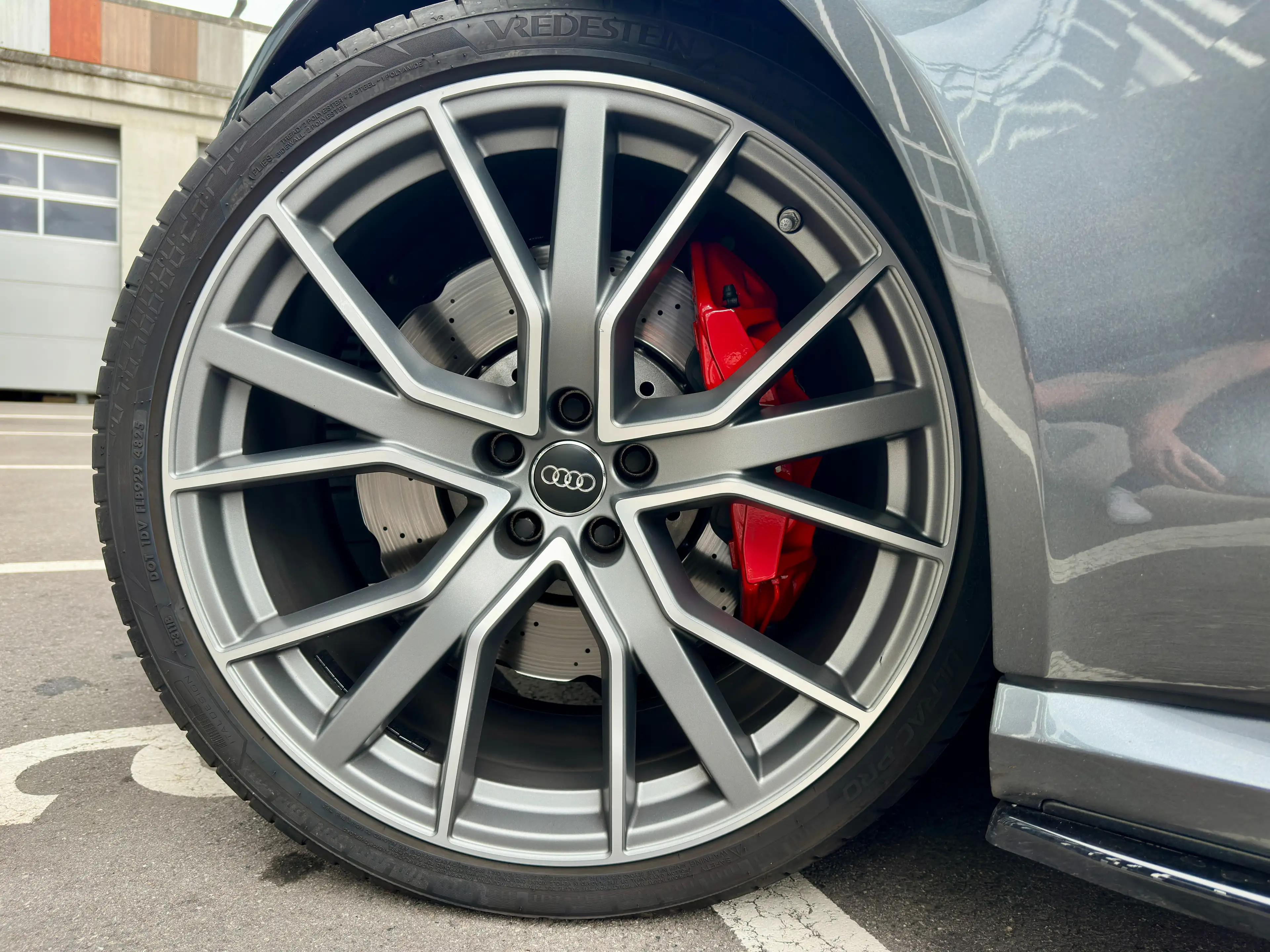 Audi RS6 Performance V8 4.0 quattro 605 ch / 51.197€ HT — photo 11