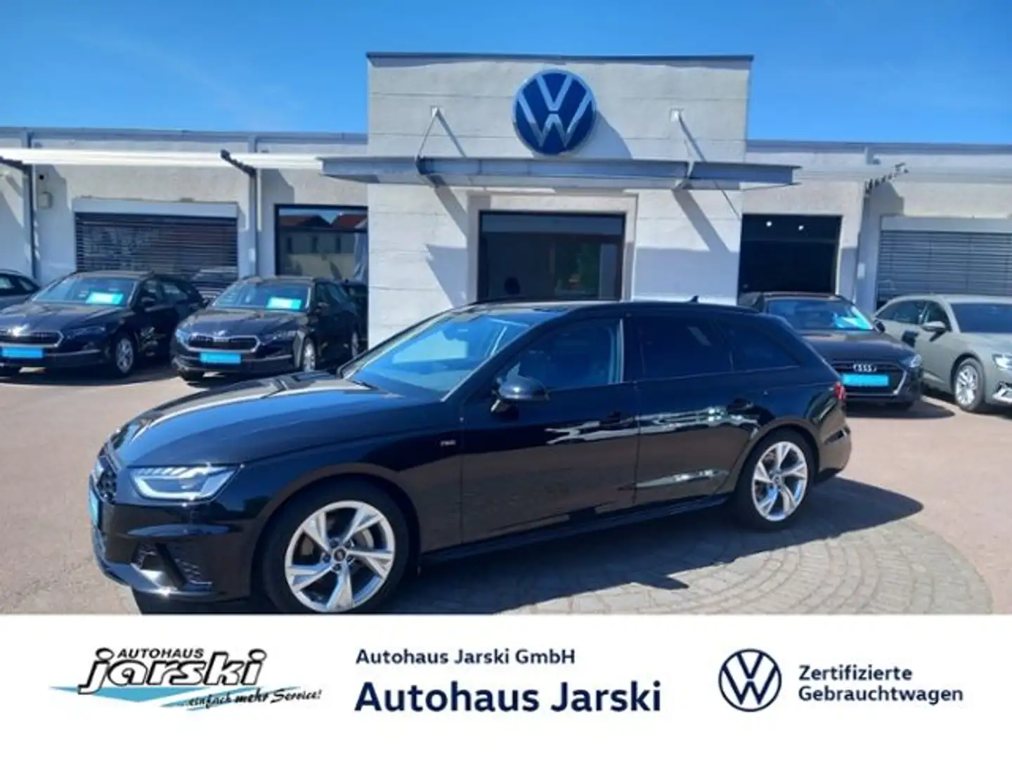 Audi A4 40 2.0 TDI Avant S-line,Pano.,Navi,LED Zwart - 1