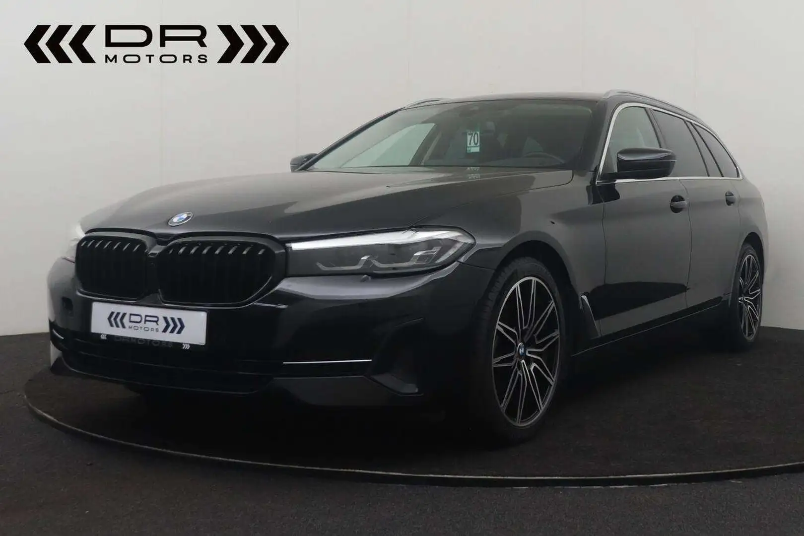 BMW 518 dA TOURING - LED - NAVI - LEDER - APPLE CARPLAY/AN Fekete - 1