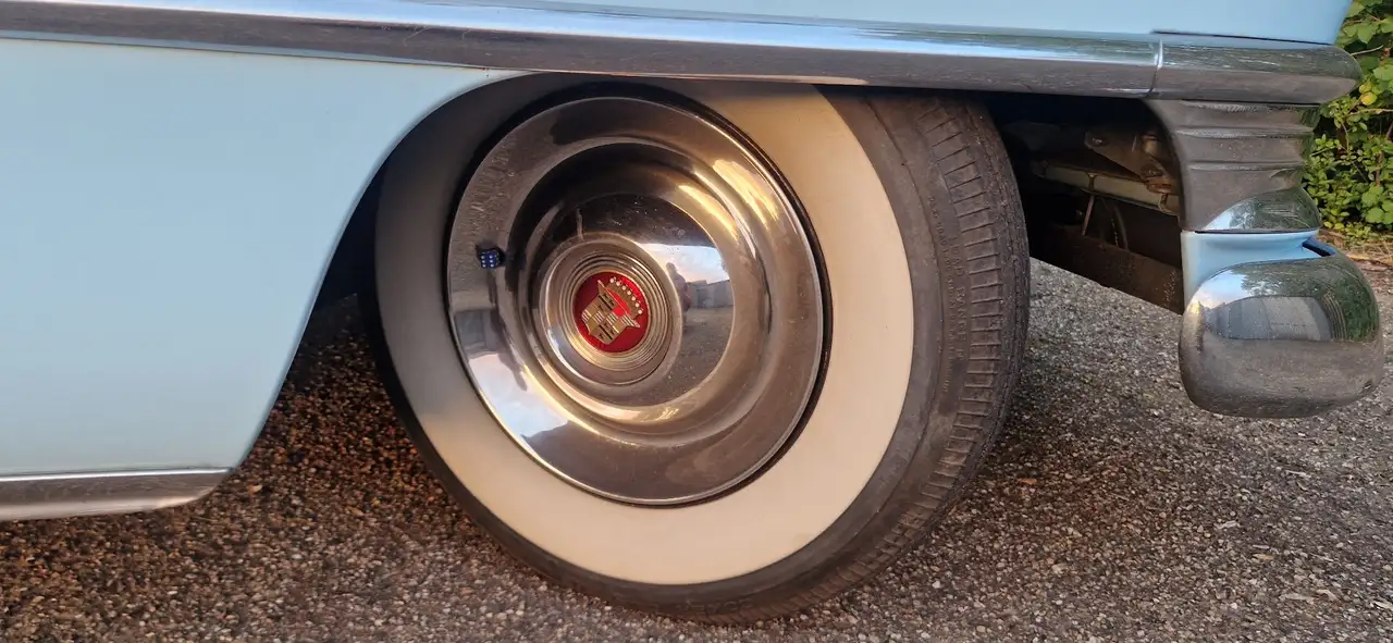 Cadillac Series 62 5.4L V8, automatic (Body-off restorated), foto 7
