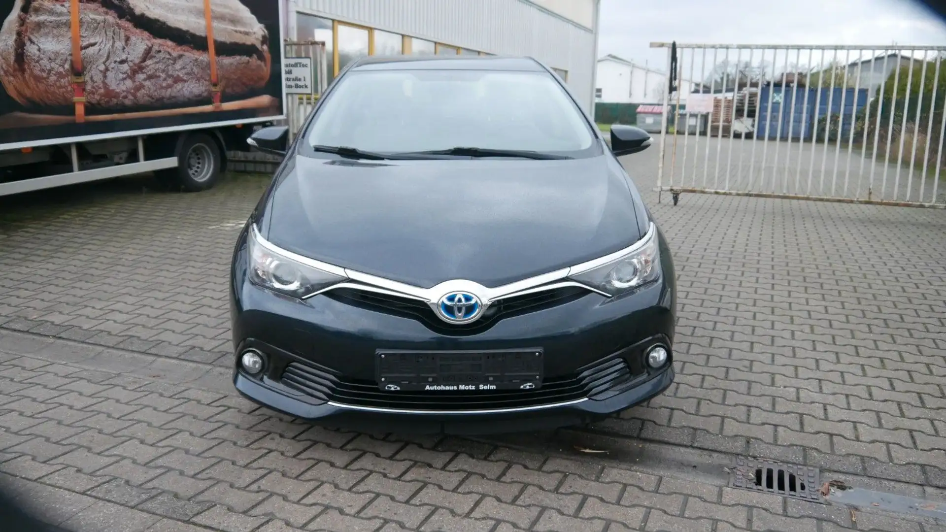 Toyota Auris Auris Sports Hybrid 1,8-l-VVT Edit.-S Grau - 2