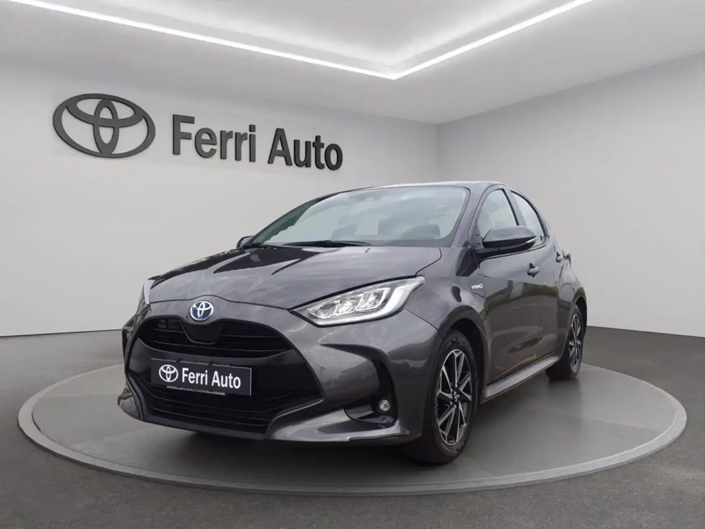 Toyota Yaris 1.5h trend Grigio - 1