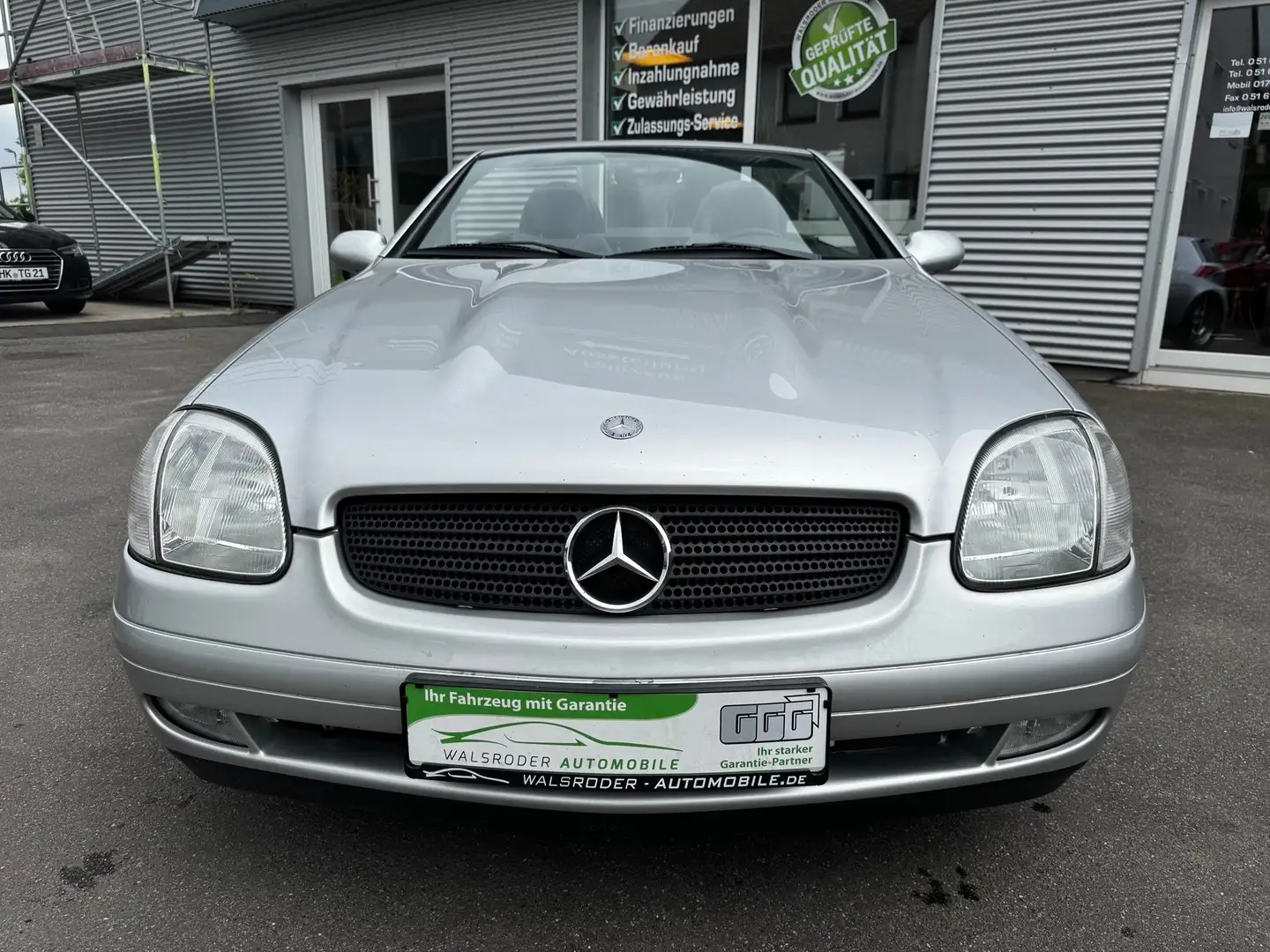 Mercedes-Benz SLK 200 Cabrio*TÜV/Service neu*komplett restauriert* Plateado - 1