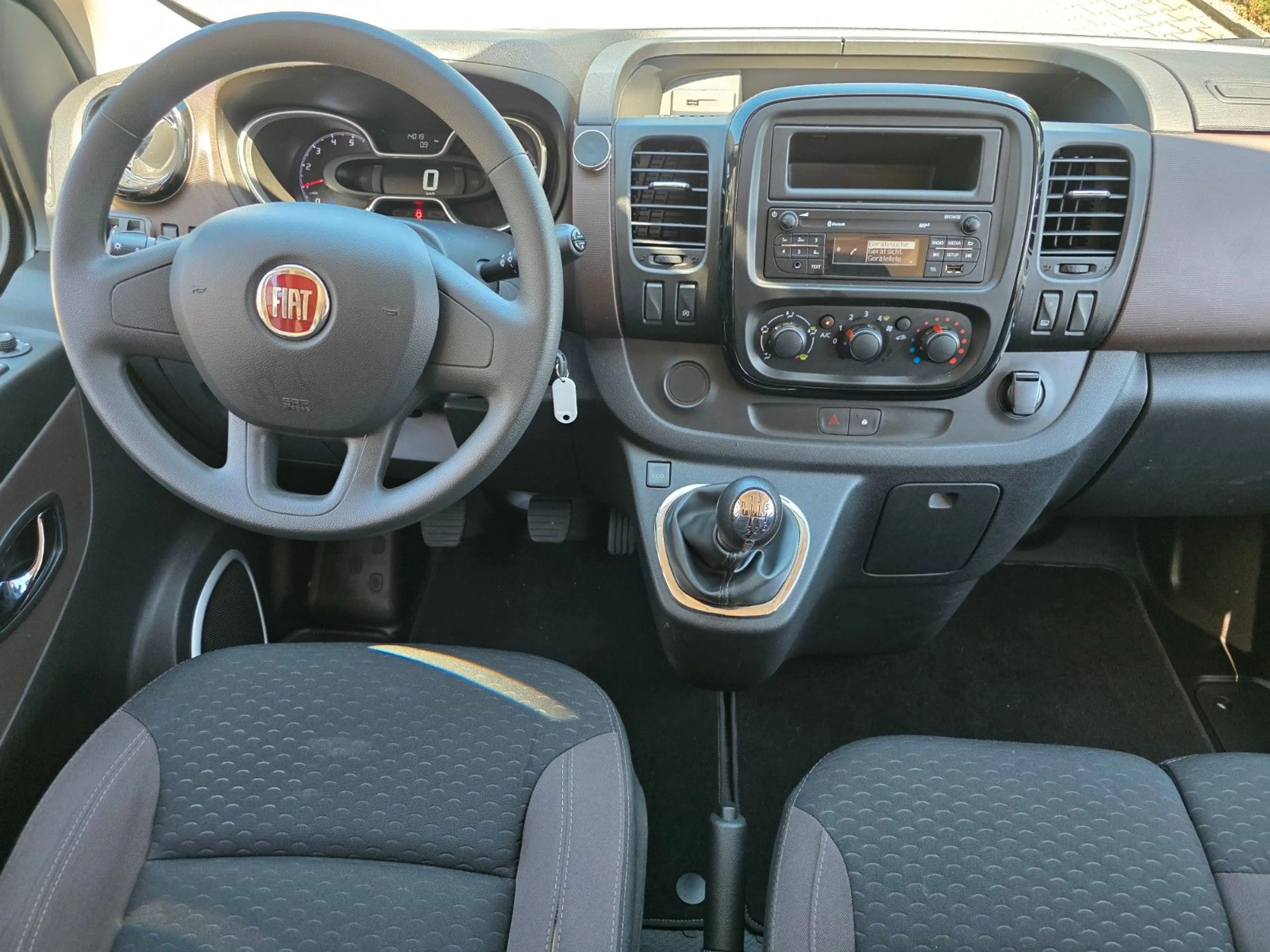 Fiat Talento Kombi L2H1 Family/9-Sitzer/Klima/PDC — photo 9