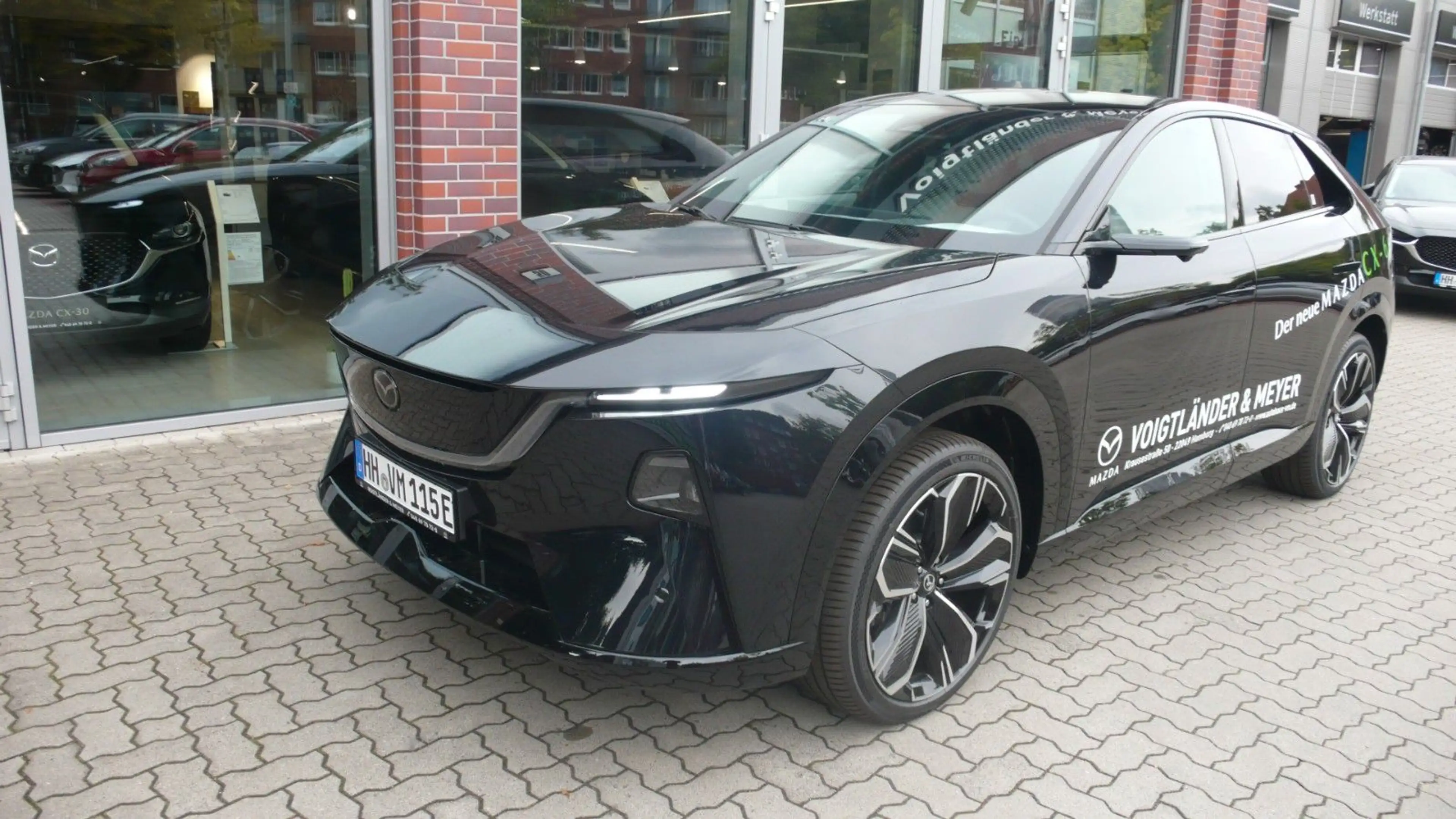 Mazda CX-6e CX-6E EV 258ps Takumi Plus 360° Monitor — photo 2