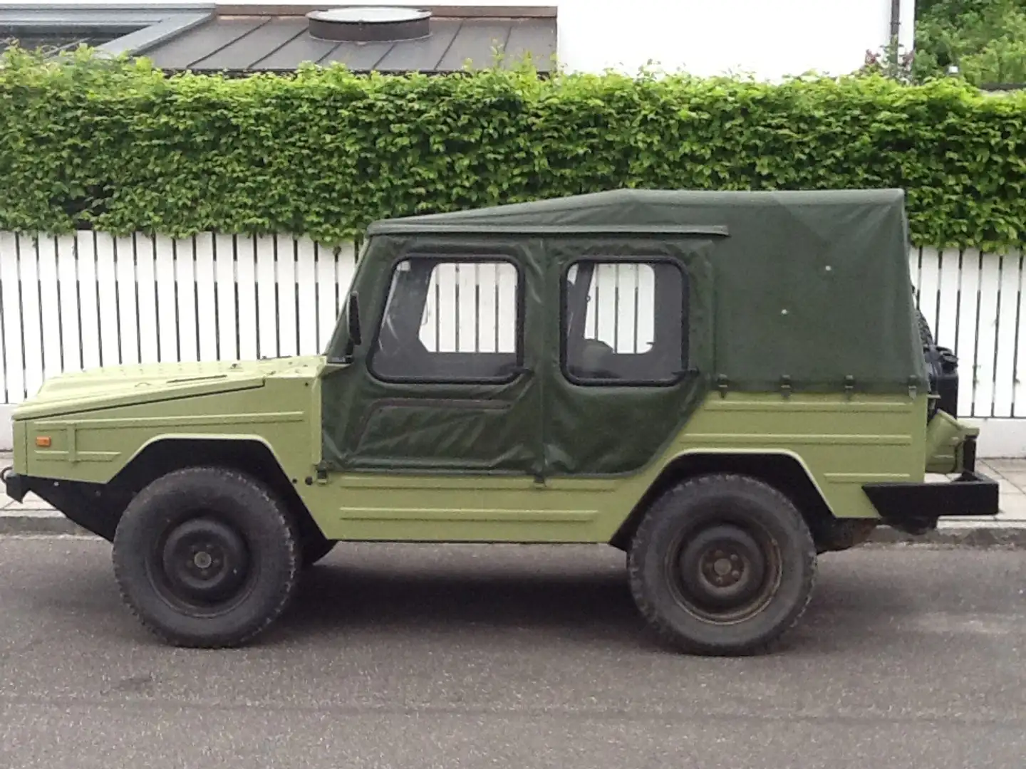 Volkswagen Iltis Verde - 2