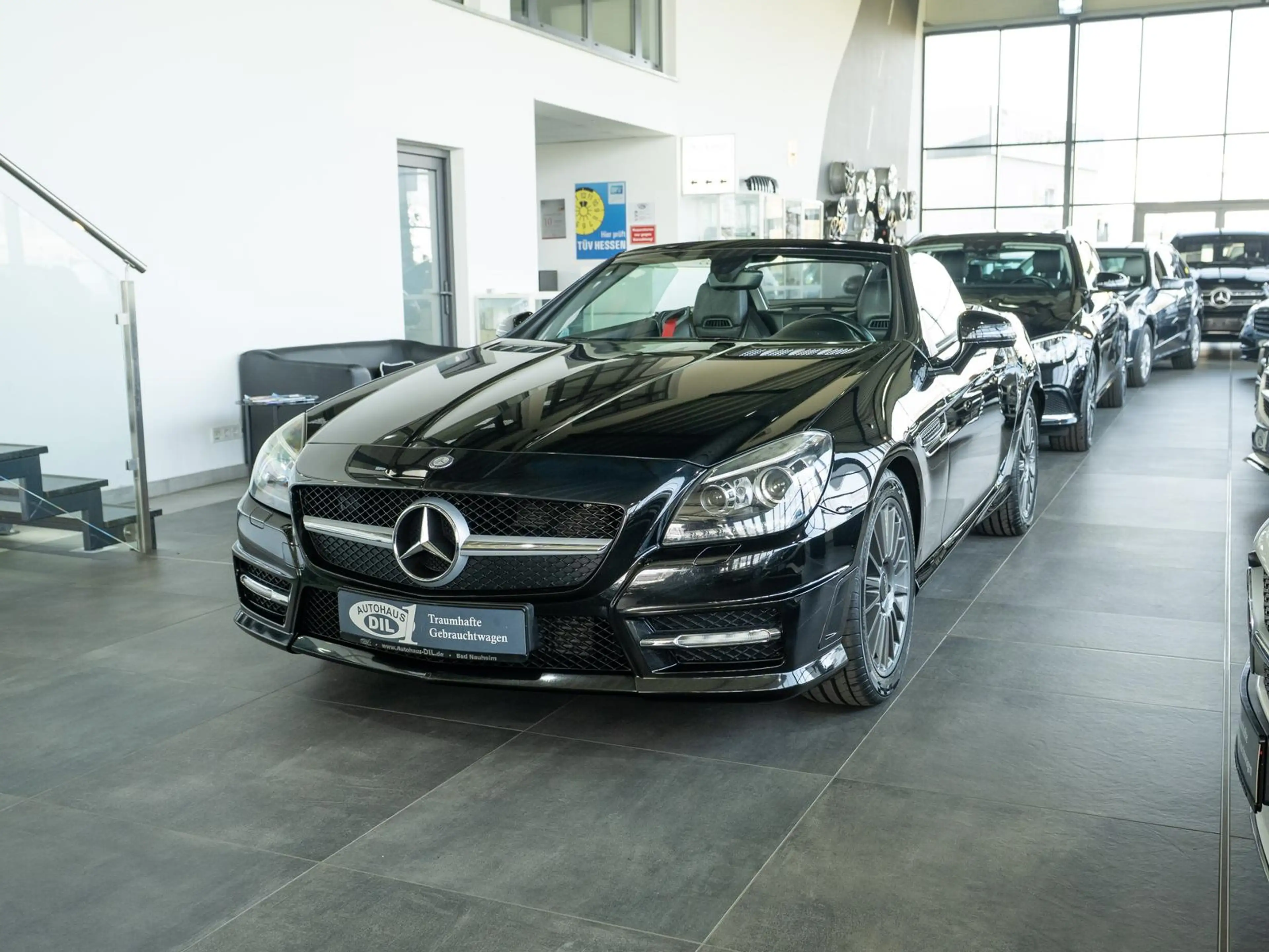 Mercedes-Benz SLK 200 SLK 200 *AMG-LINE*AIRSCARF*LEDER*XENON* — photo 4