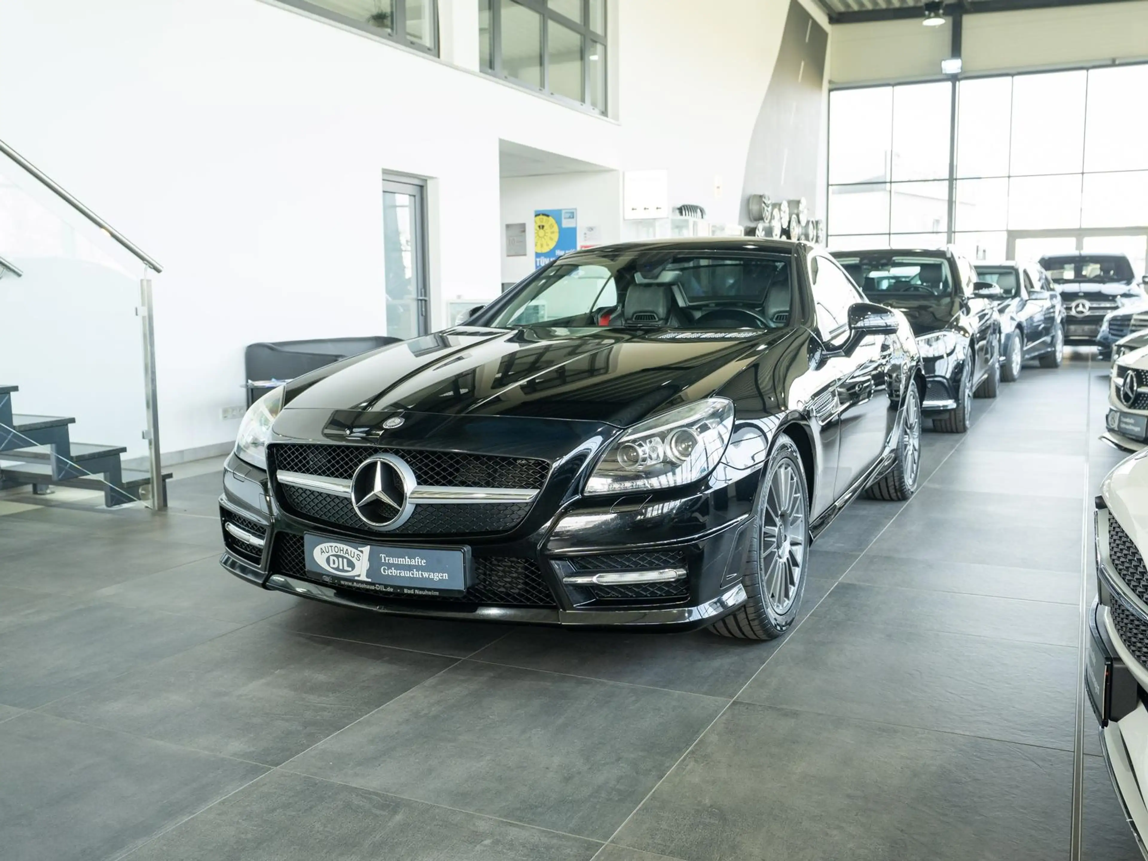 Mercedes-Benz SLK 200 SLK 200 *AMG-LINE*AIRSCARF*LEDER*XENON* — photo 3