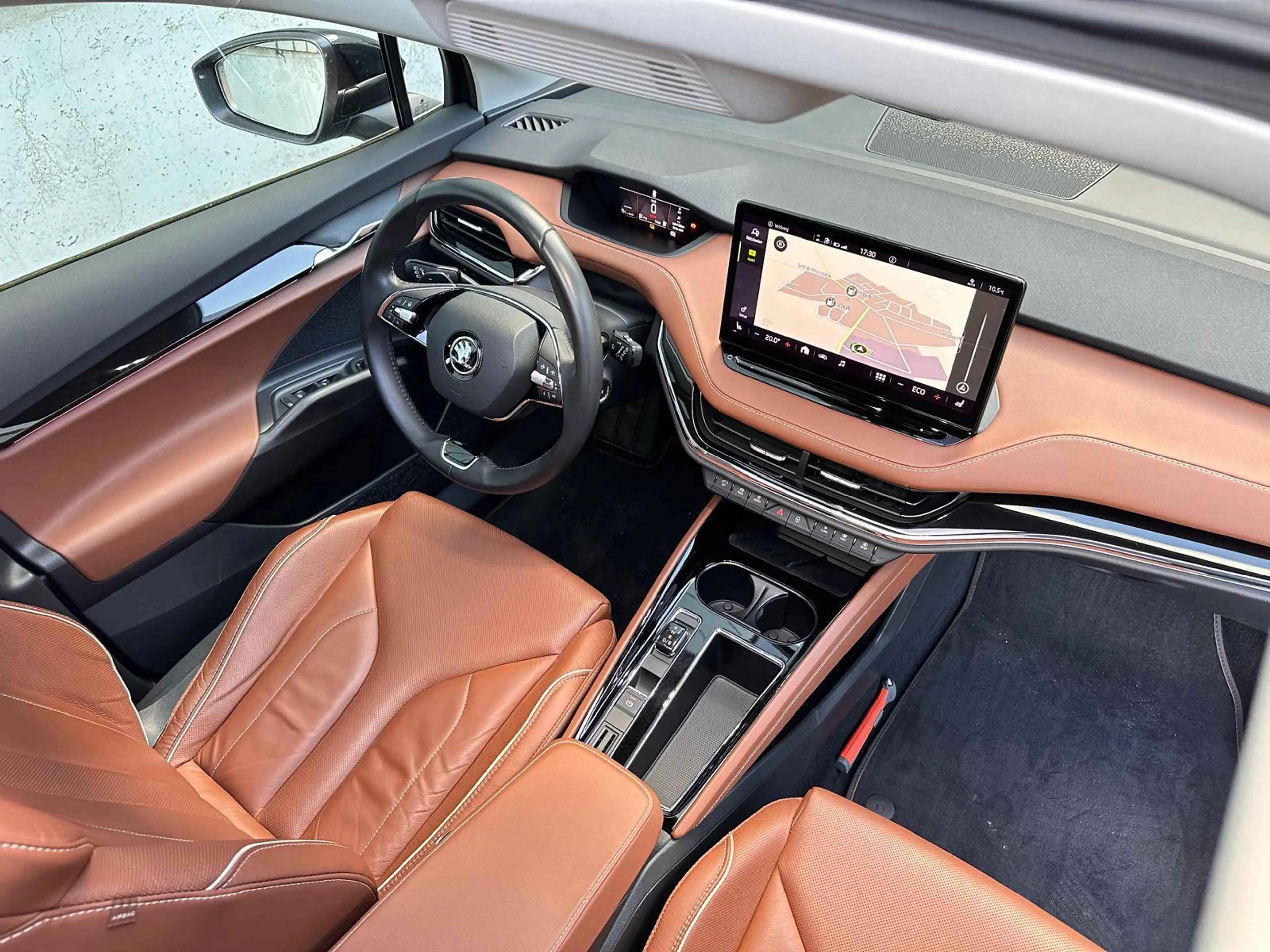 Skoda Enyaq iV 80 | SOH: 88,4% | Panorama | Havana Leder | Tre — photo 3