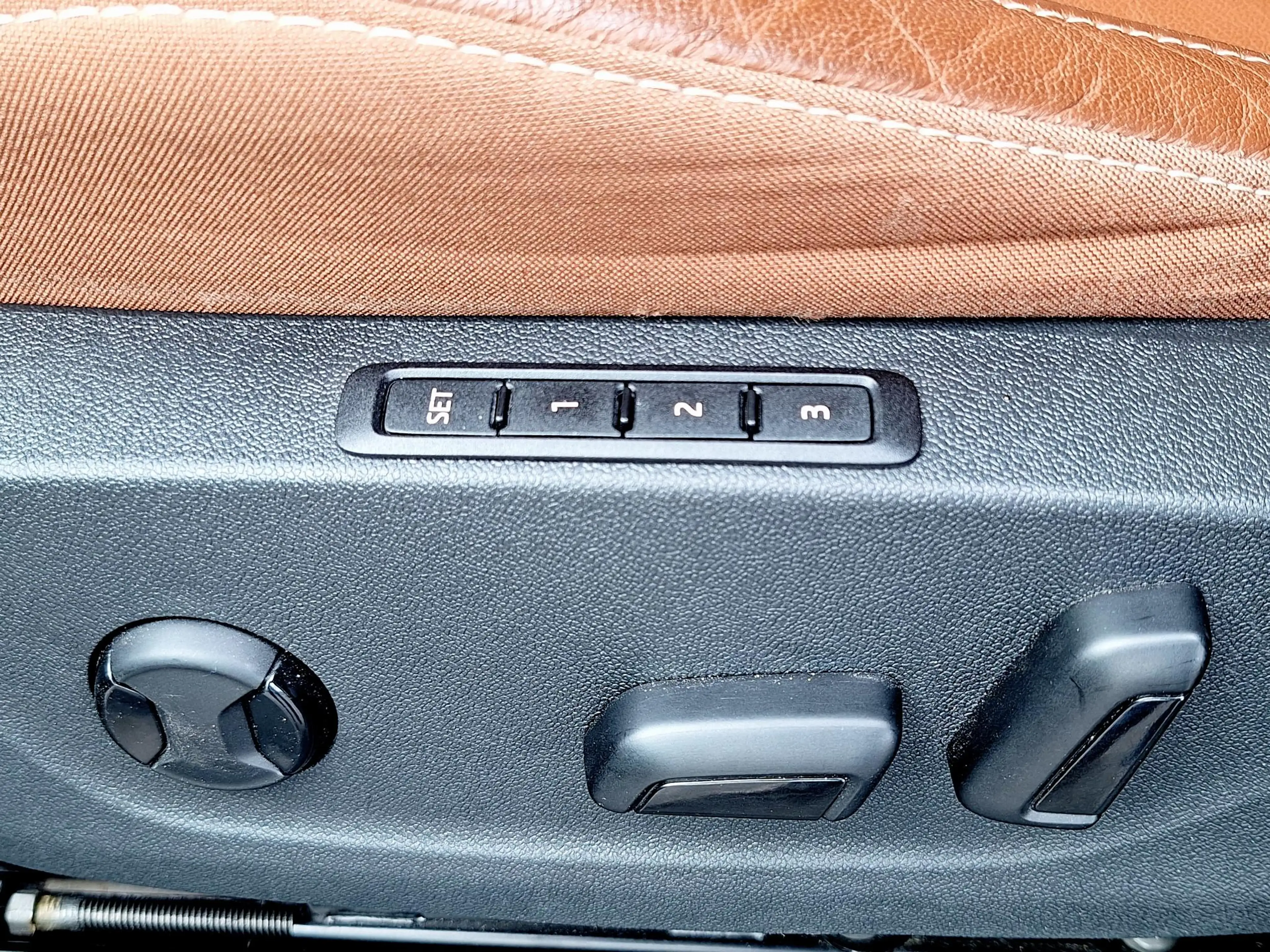 Skoda Enyaq iV 80 | SOH: 88,4% | Panorama | Havana Leder | Tre — photo 10