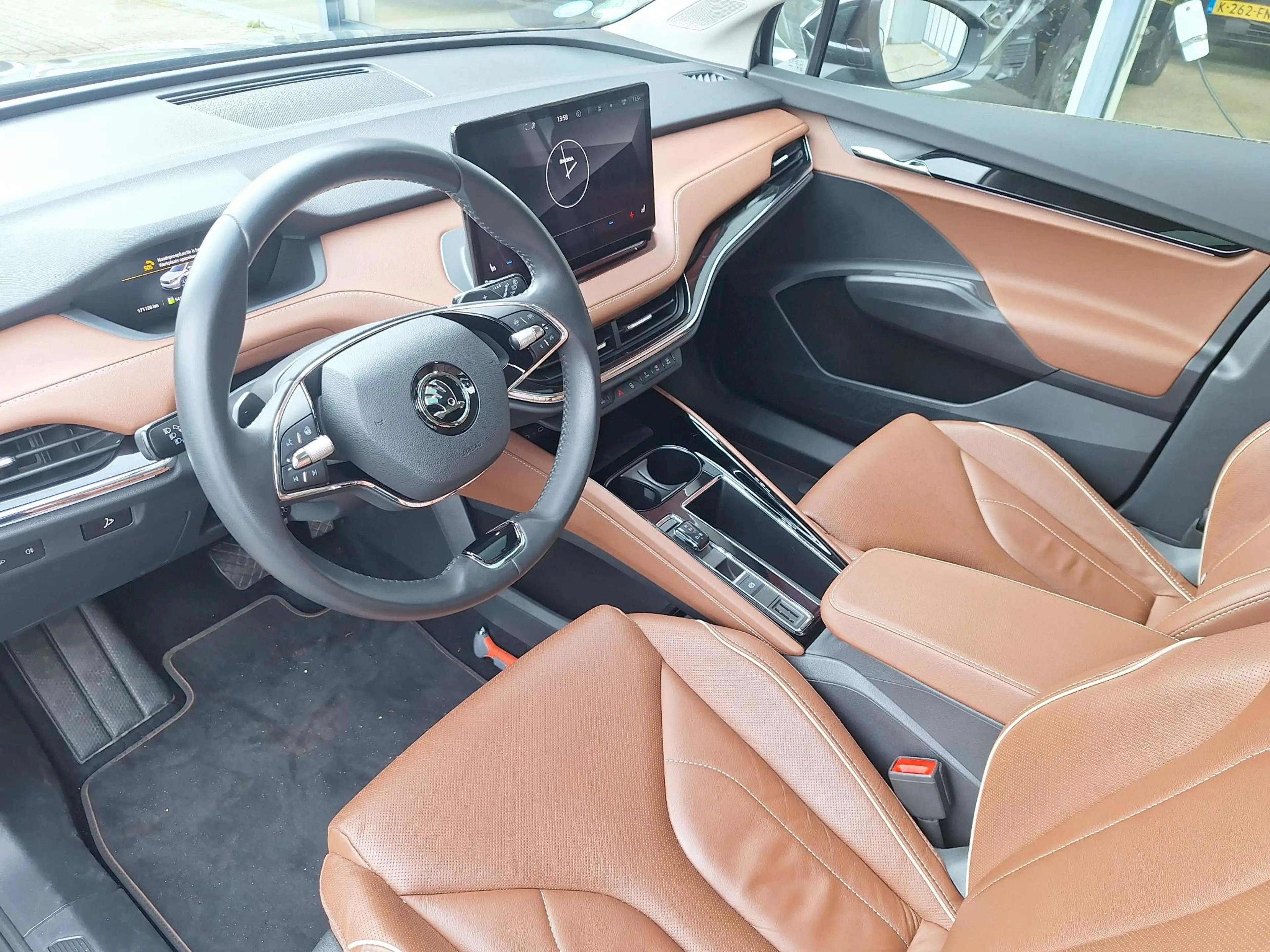 Skoda Enyaq iV 80 | SOH: 88,4% | Panorama | Havana Leder | Tre — photo 11