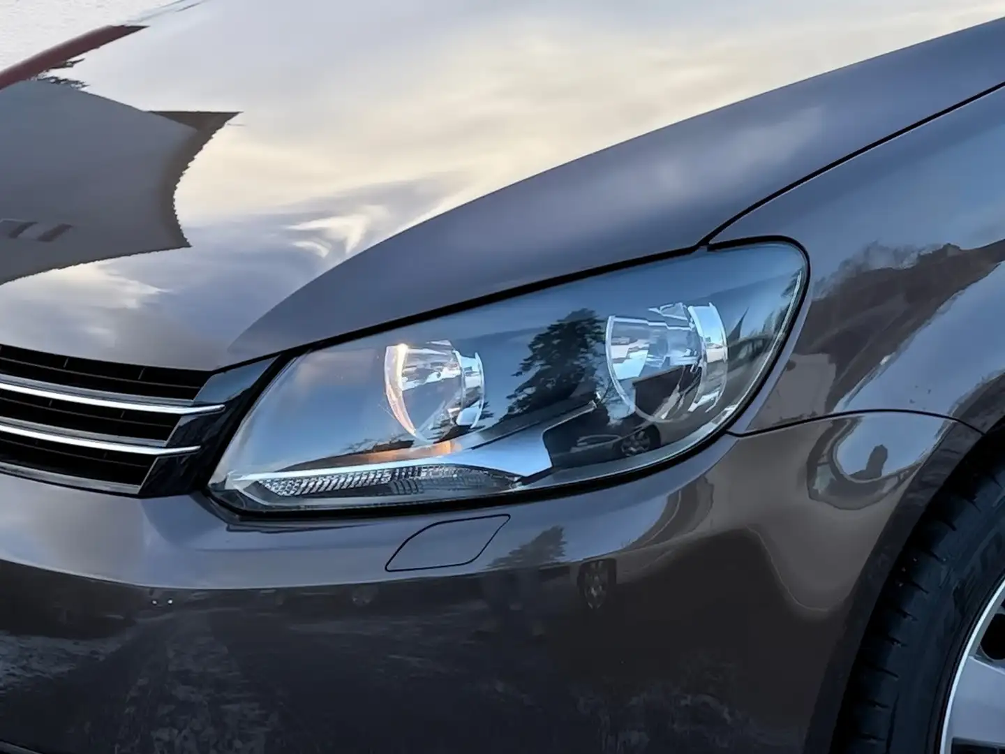 Volkswagen Touran 1.6 TDI Comfortline *PDC*Klima*SitzHeizung* Braun - 2