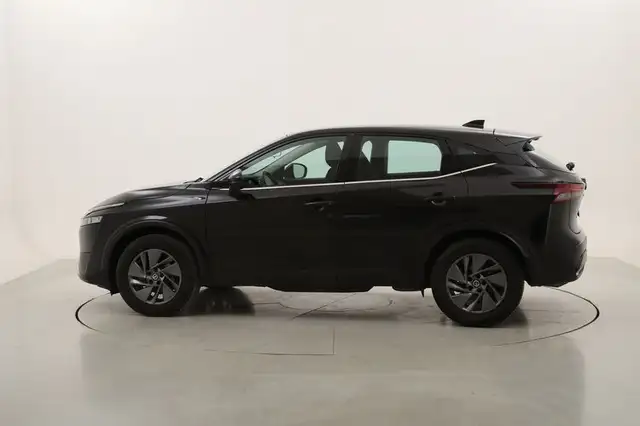 Nissan Qashqai view 2
